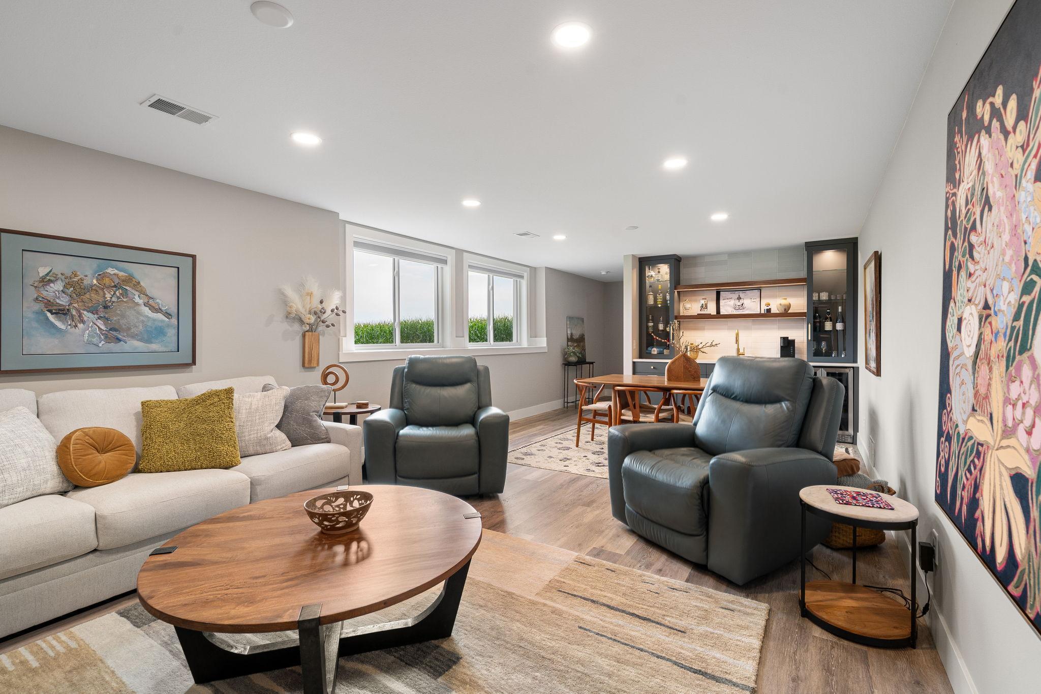 207 Bouldercrest Avenue NE