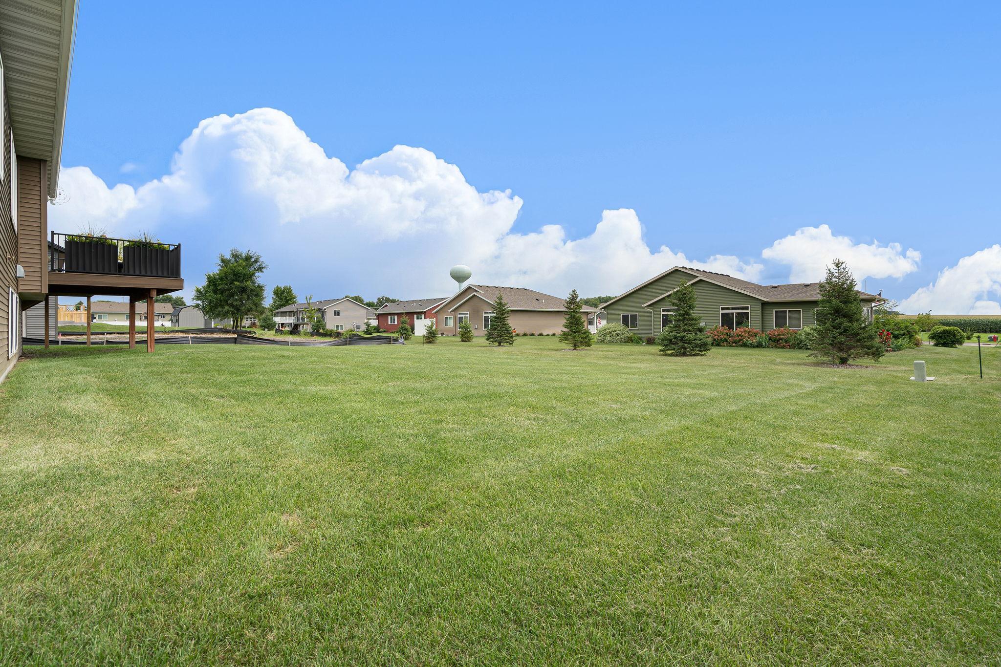 207 Bouldercrest Avenue NE