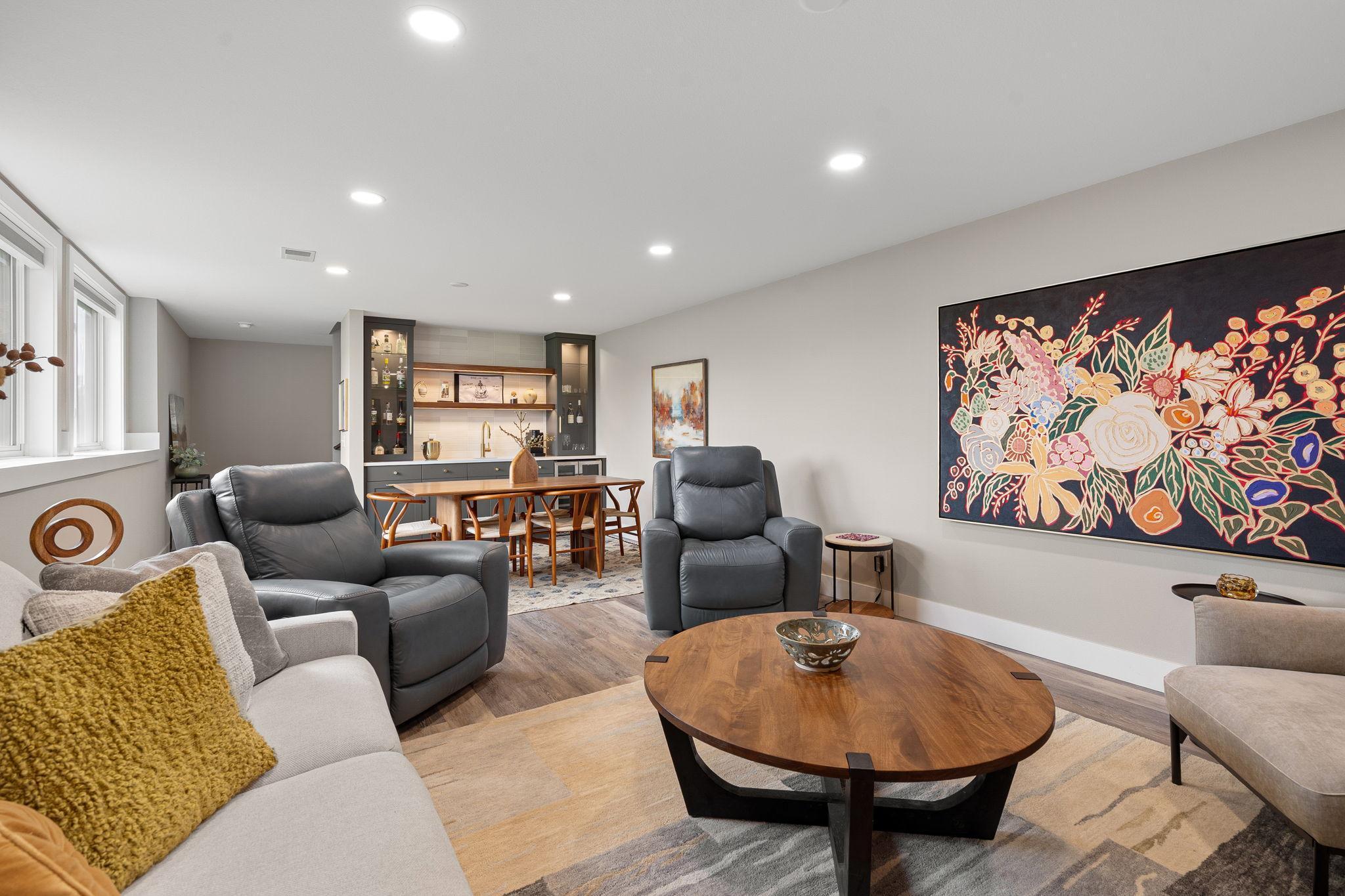 207 Bouldercrest Avenue NE