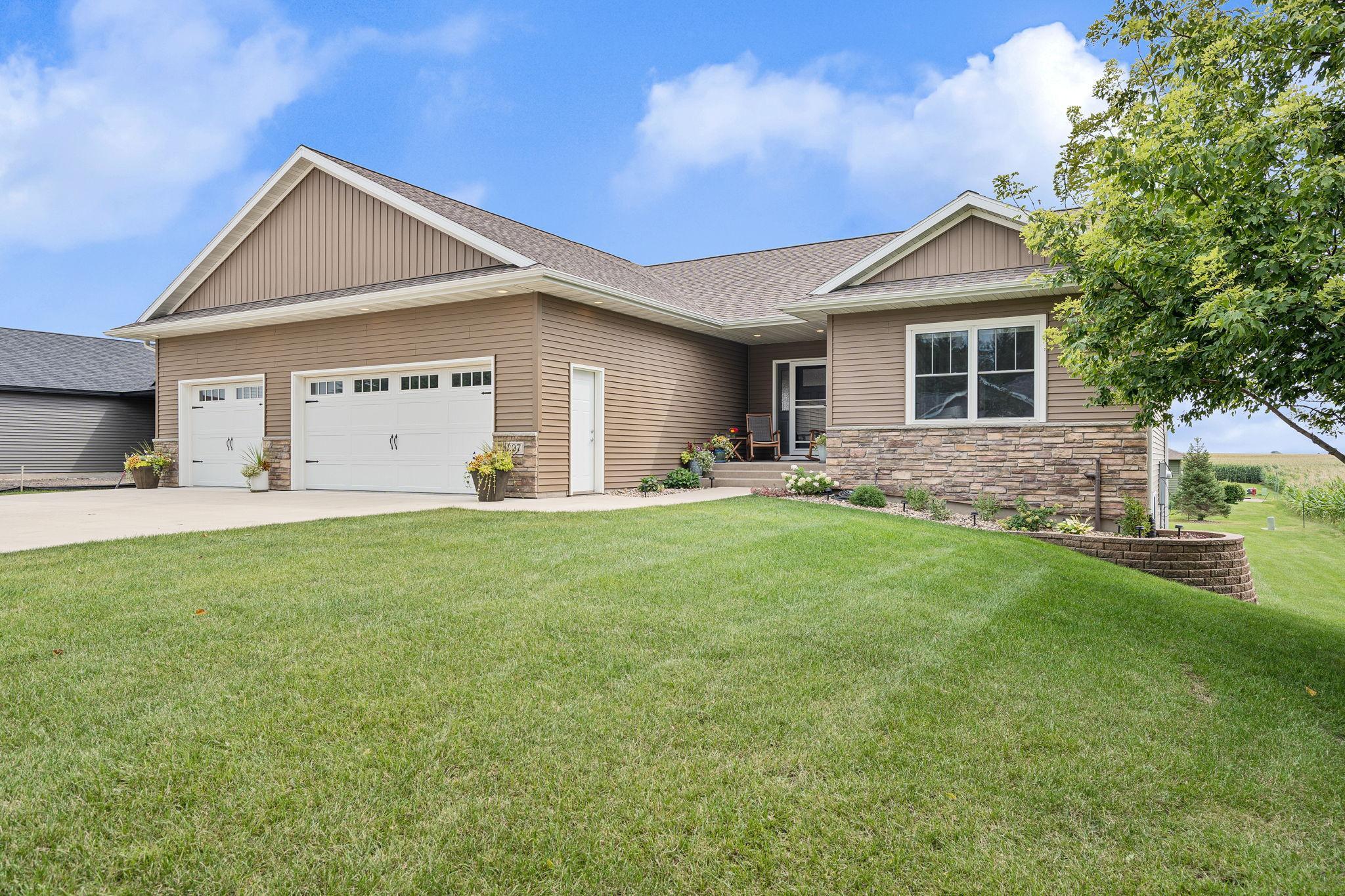 207 Bouldercrest Avenue NE