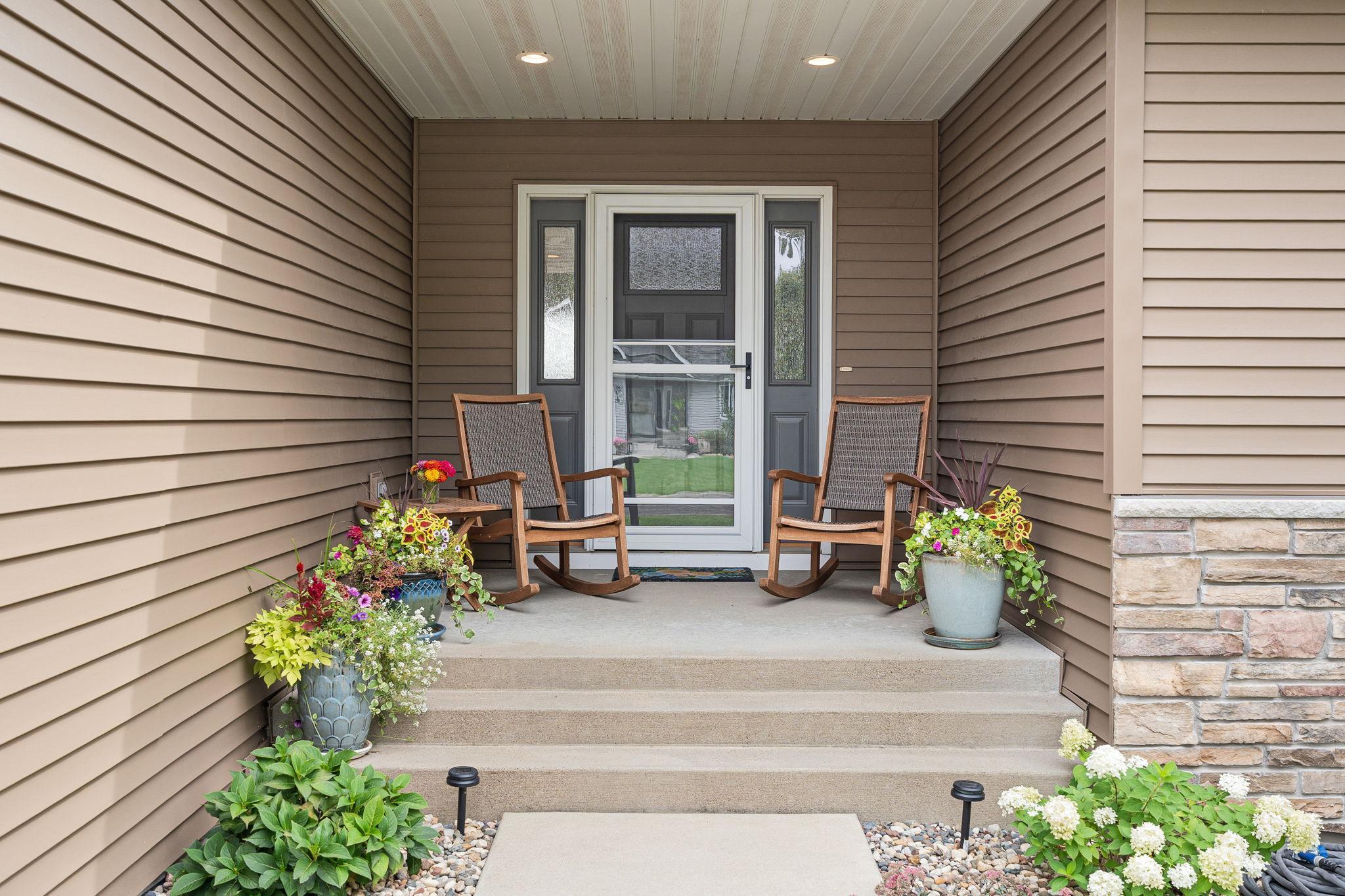 207 Bouldercrest Avenue NE