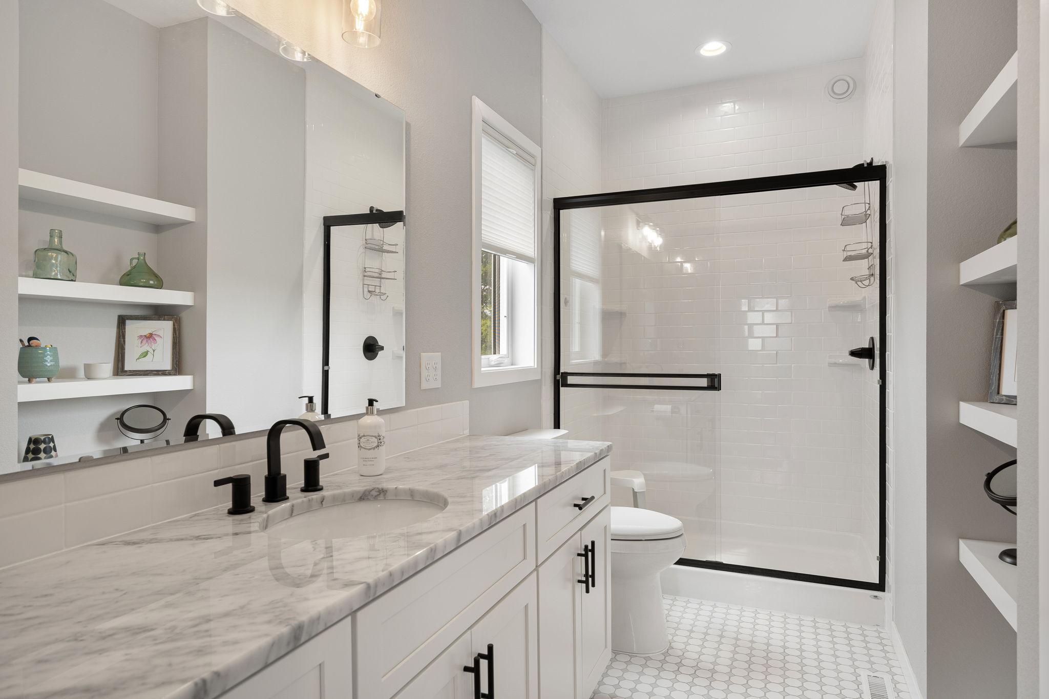 207 Bouldercrest Avenue NE