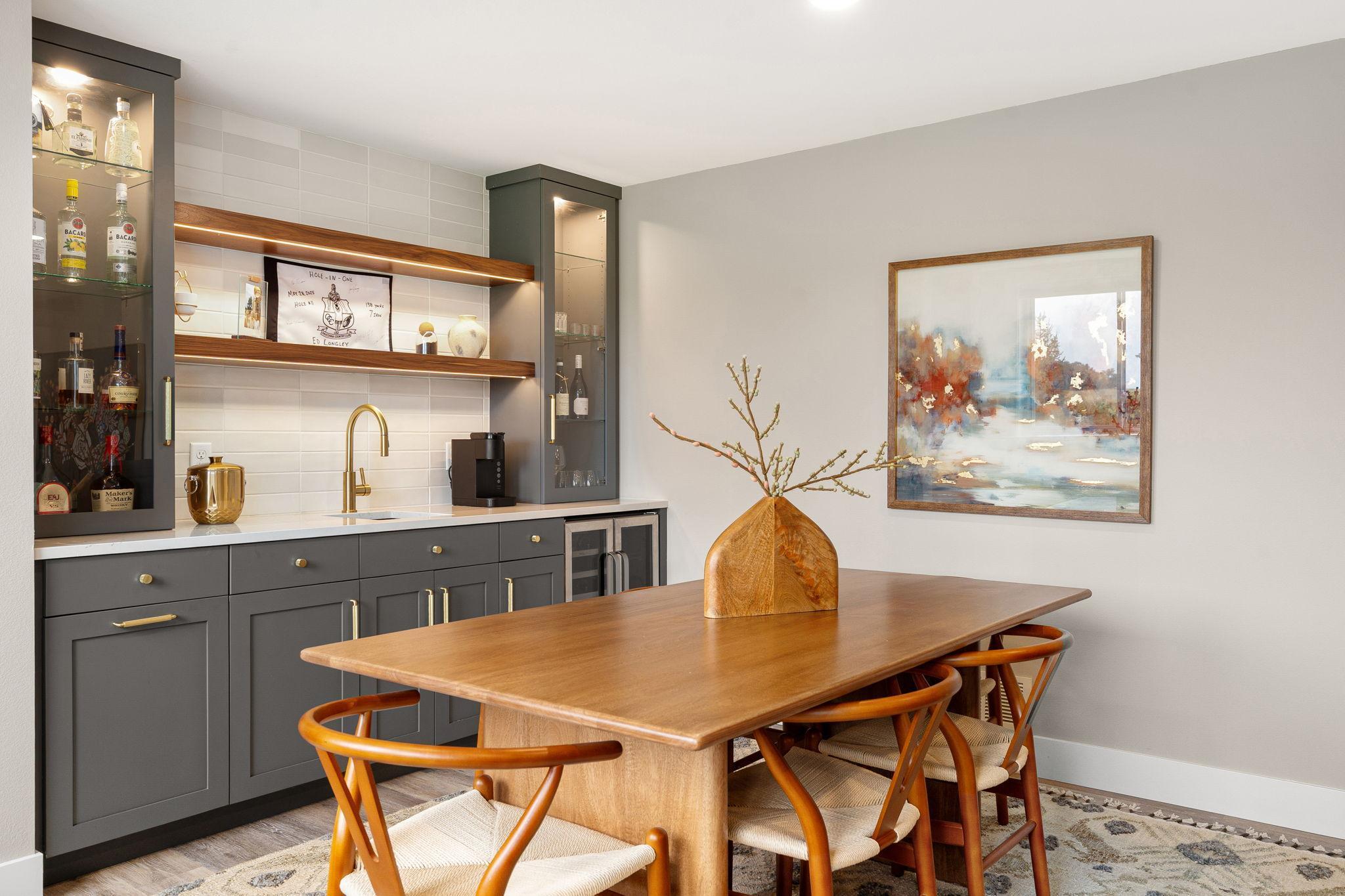 207 Bouldercrest Avenue NE