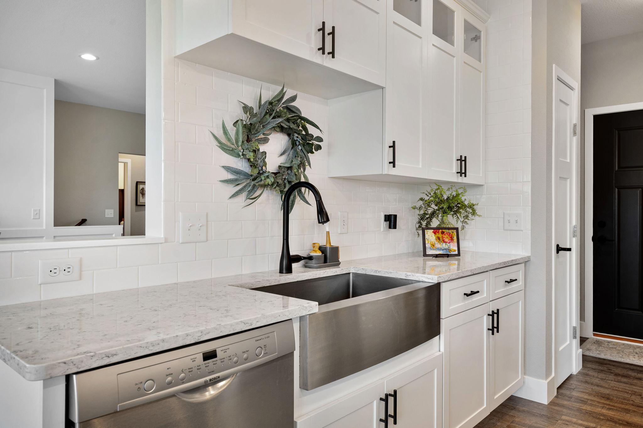 207 Bouldercrest Avenue NE