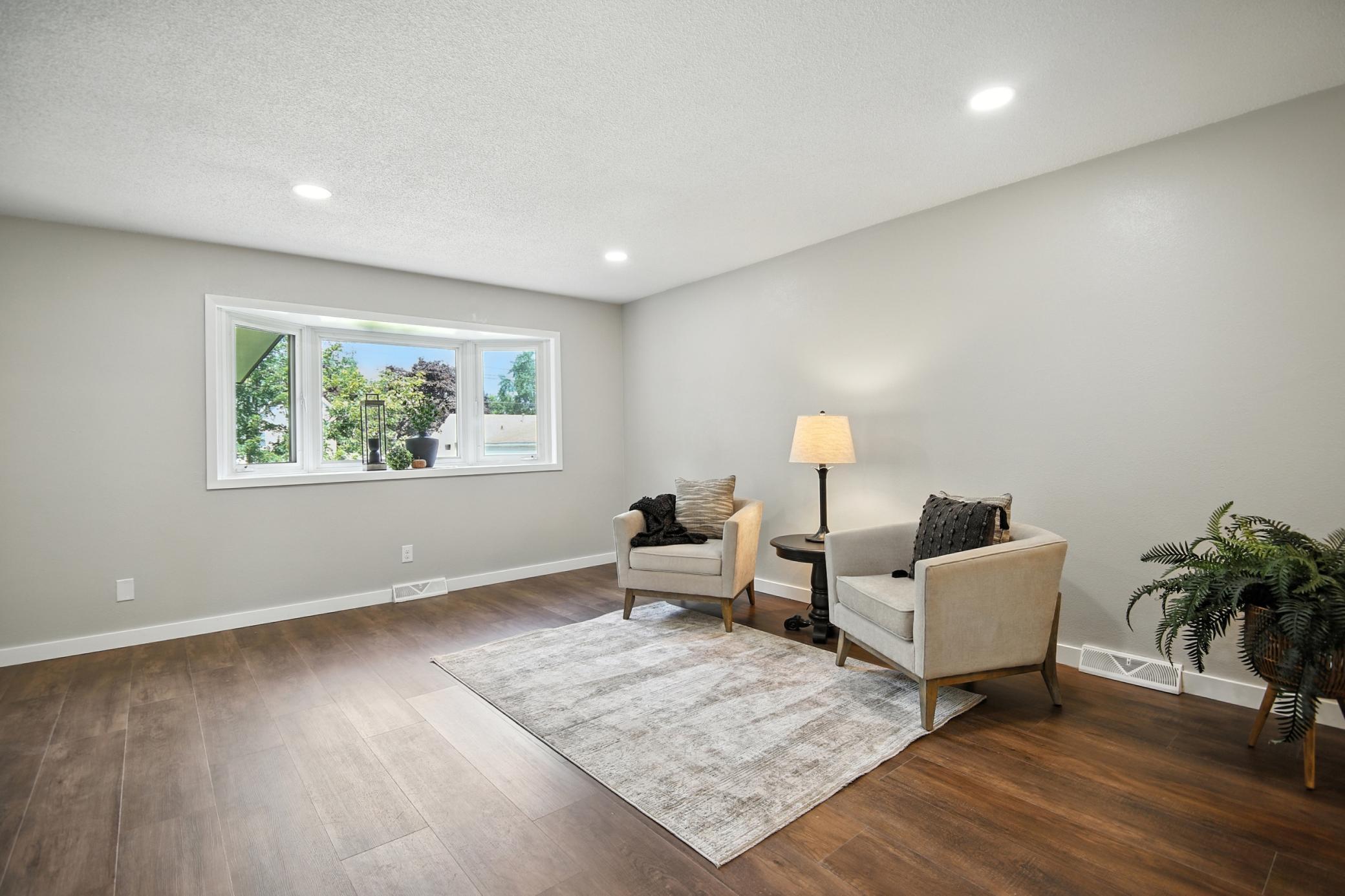 318 13th Street SW