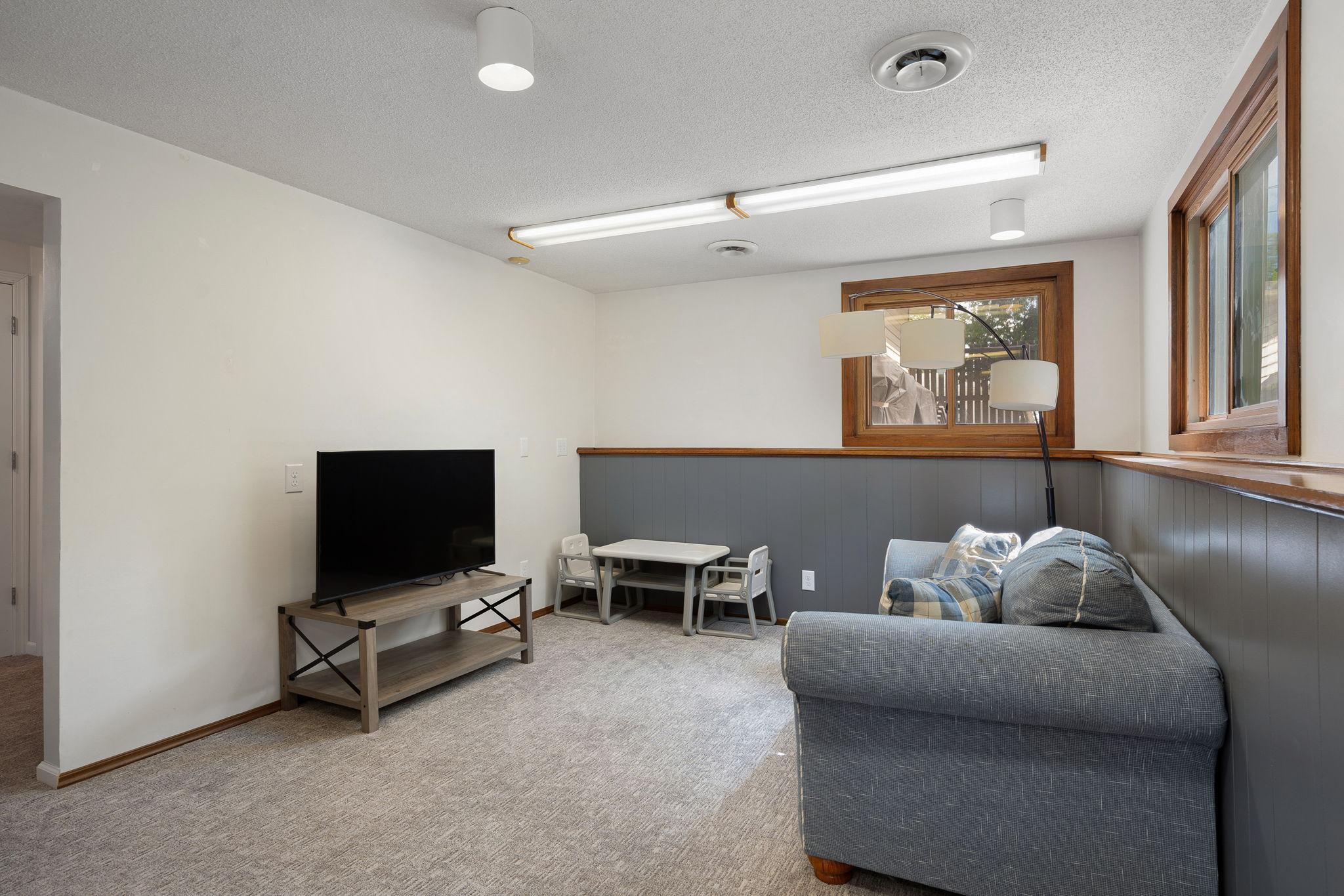 475 Willow Creek Drive