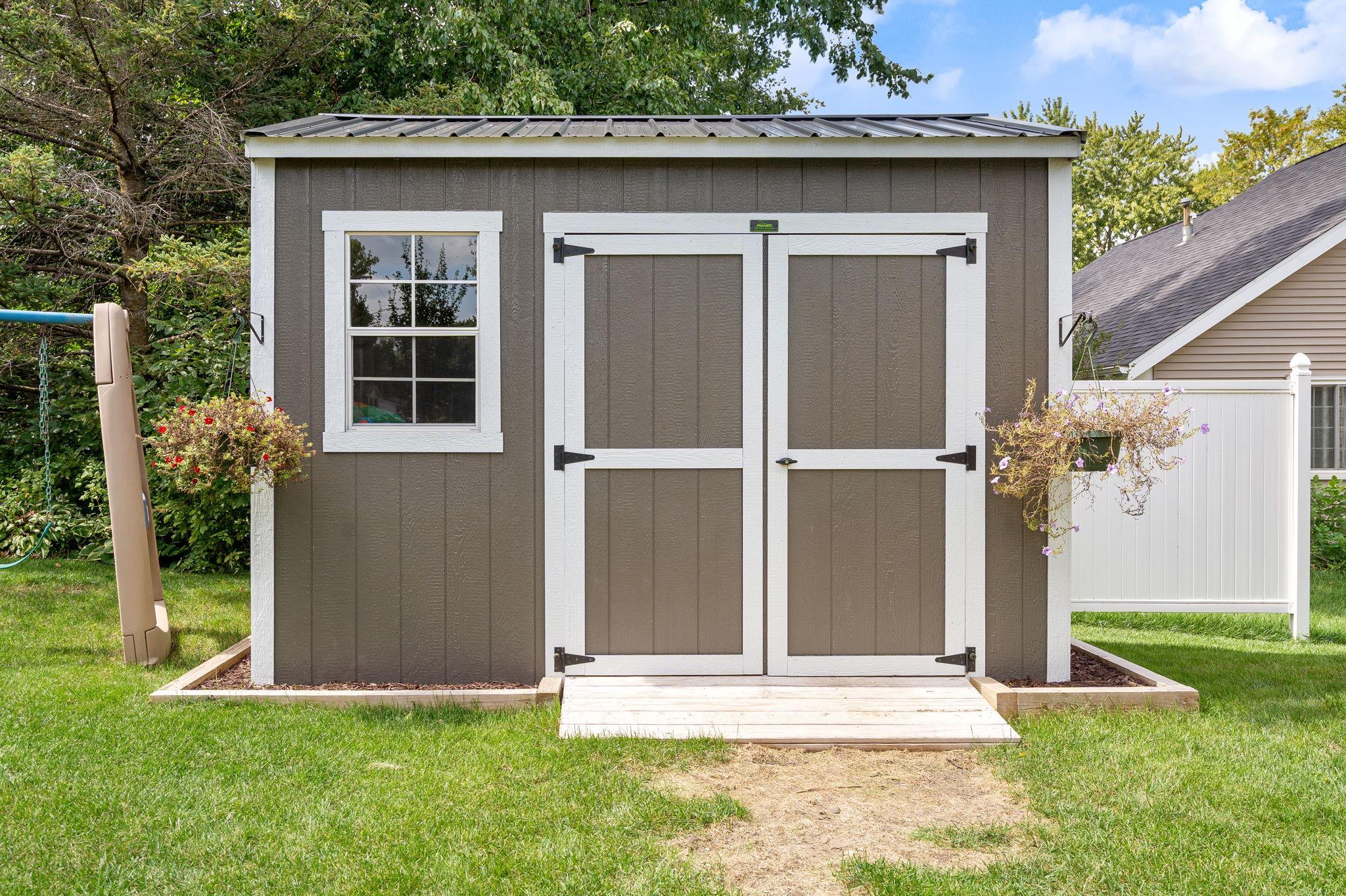 475 Willow Creek Drive