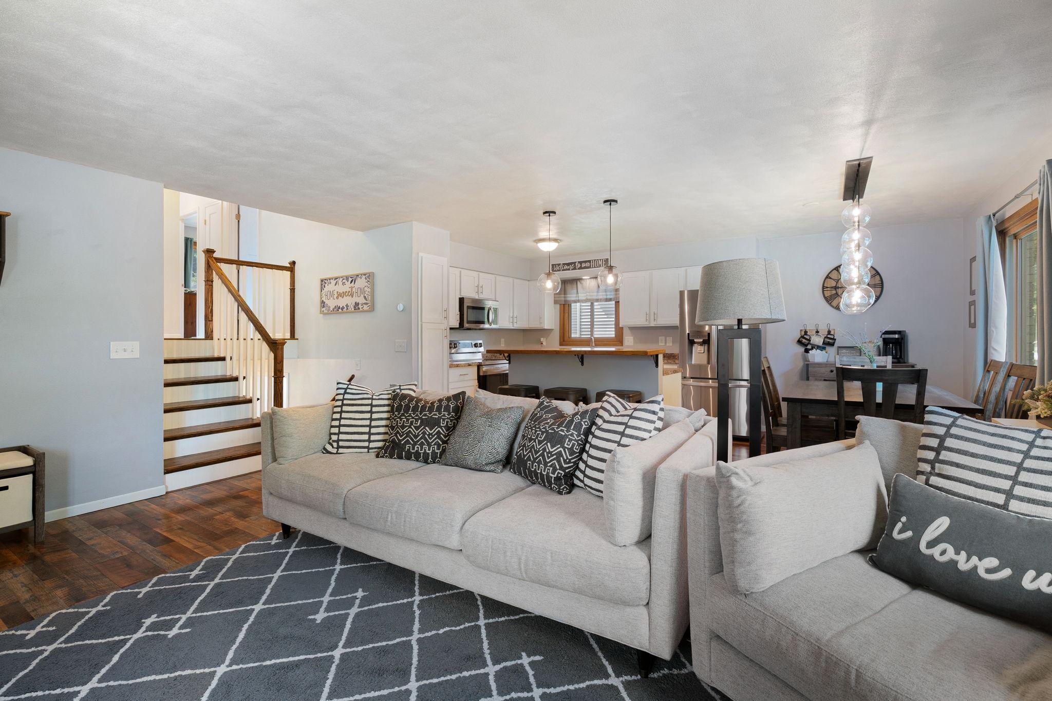 475 Willow Creek Drive