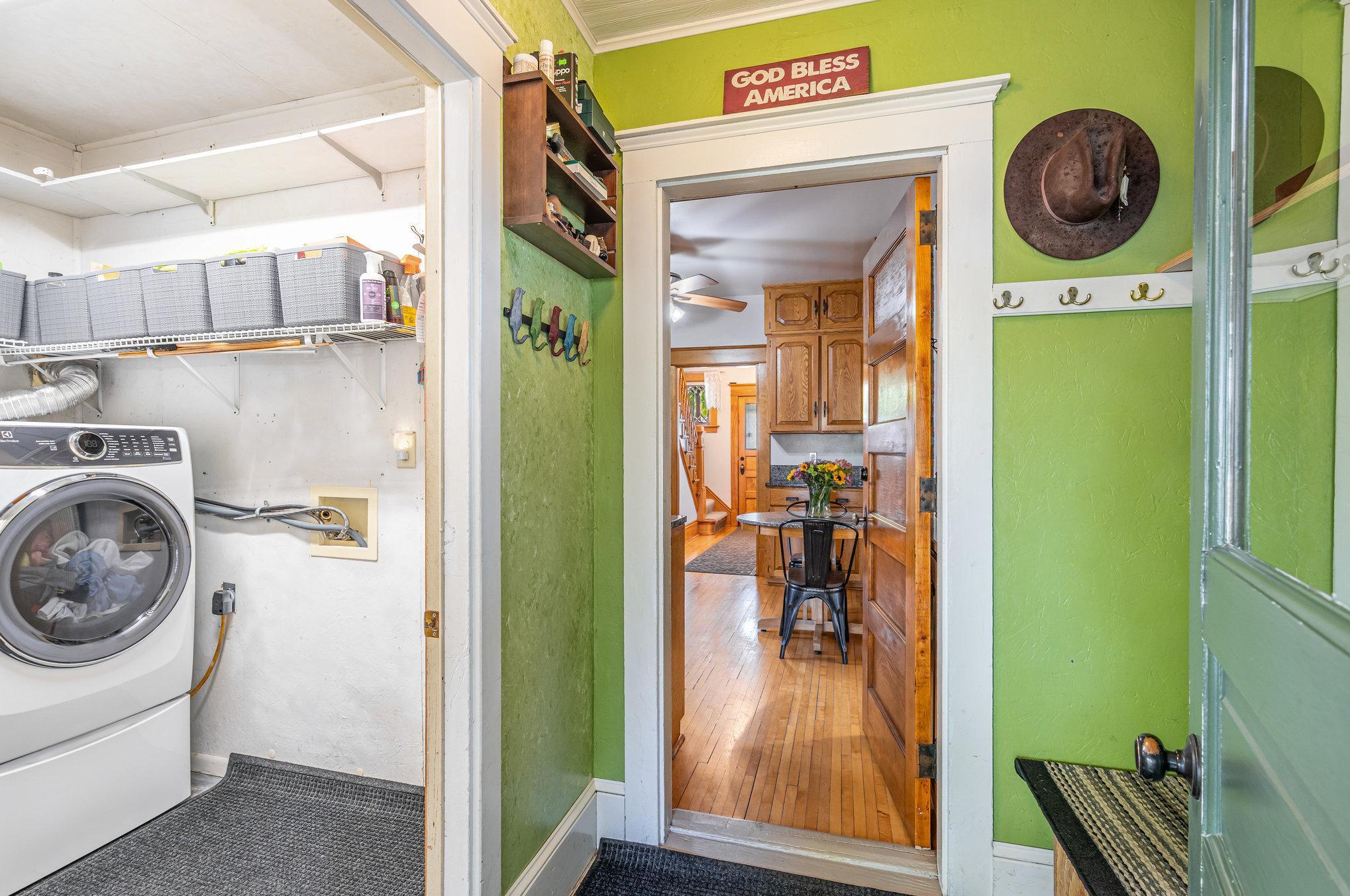 616 7th Street NW