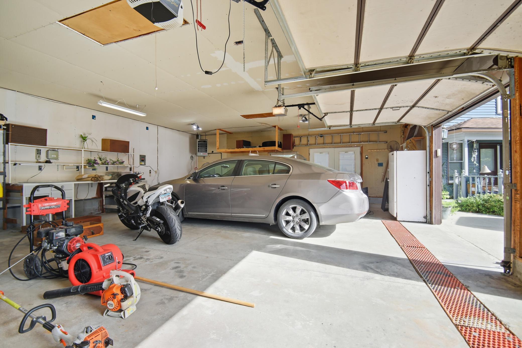 420 Fairview Street NW