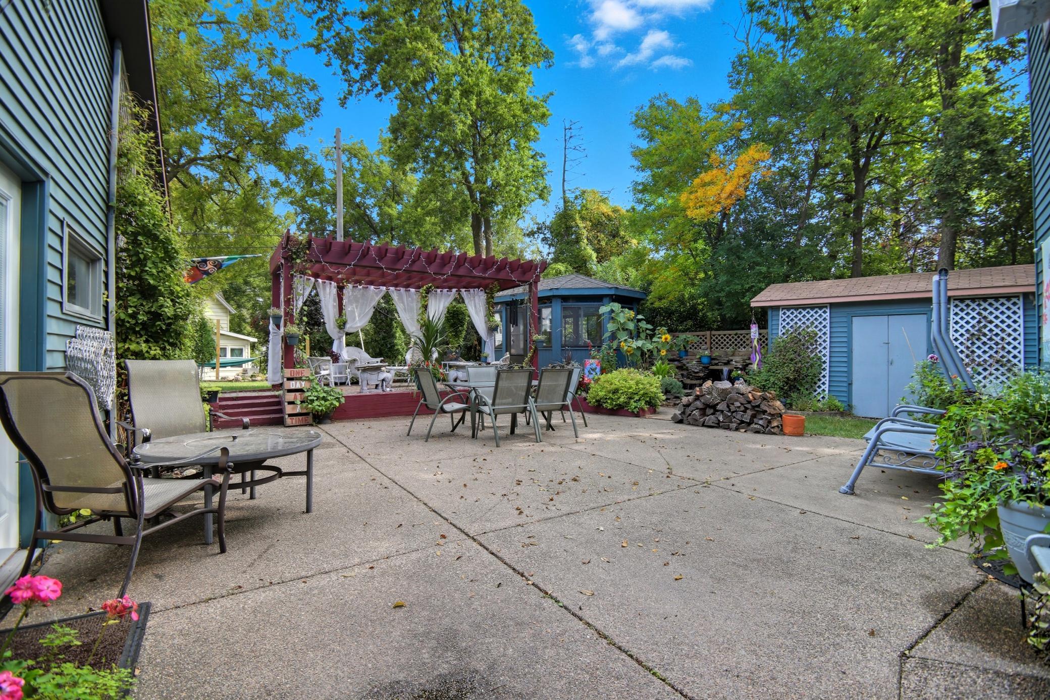 420 Fairview Street NW