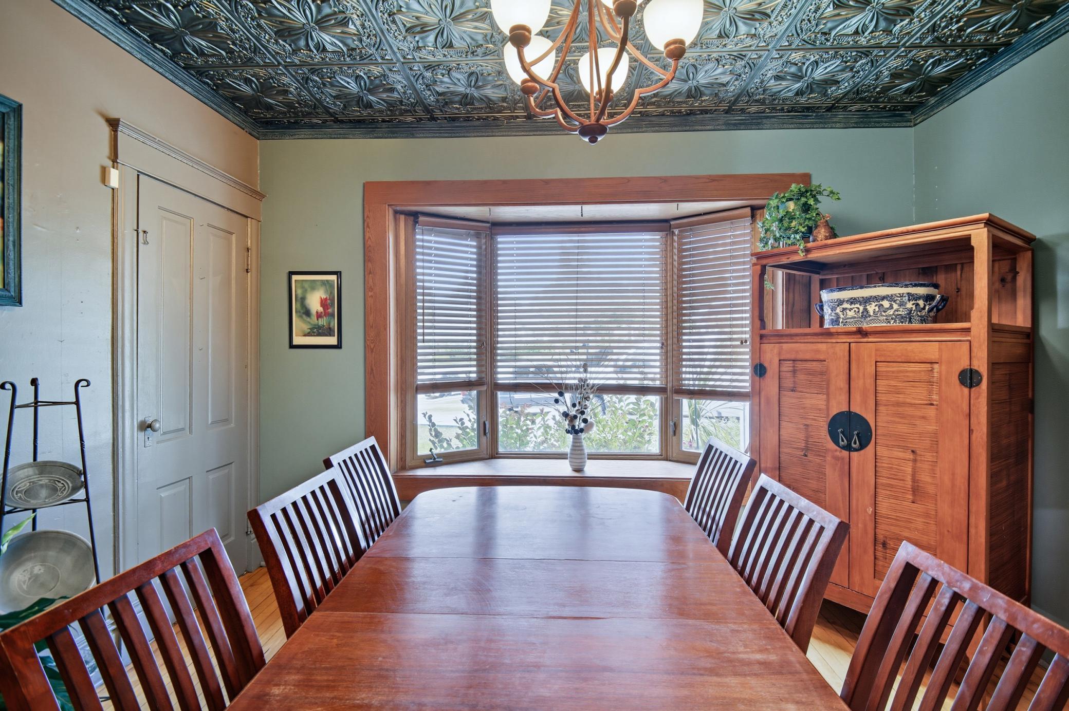 420 Fairview Street NW