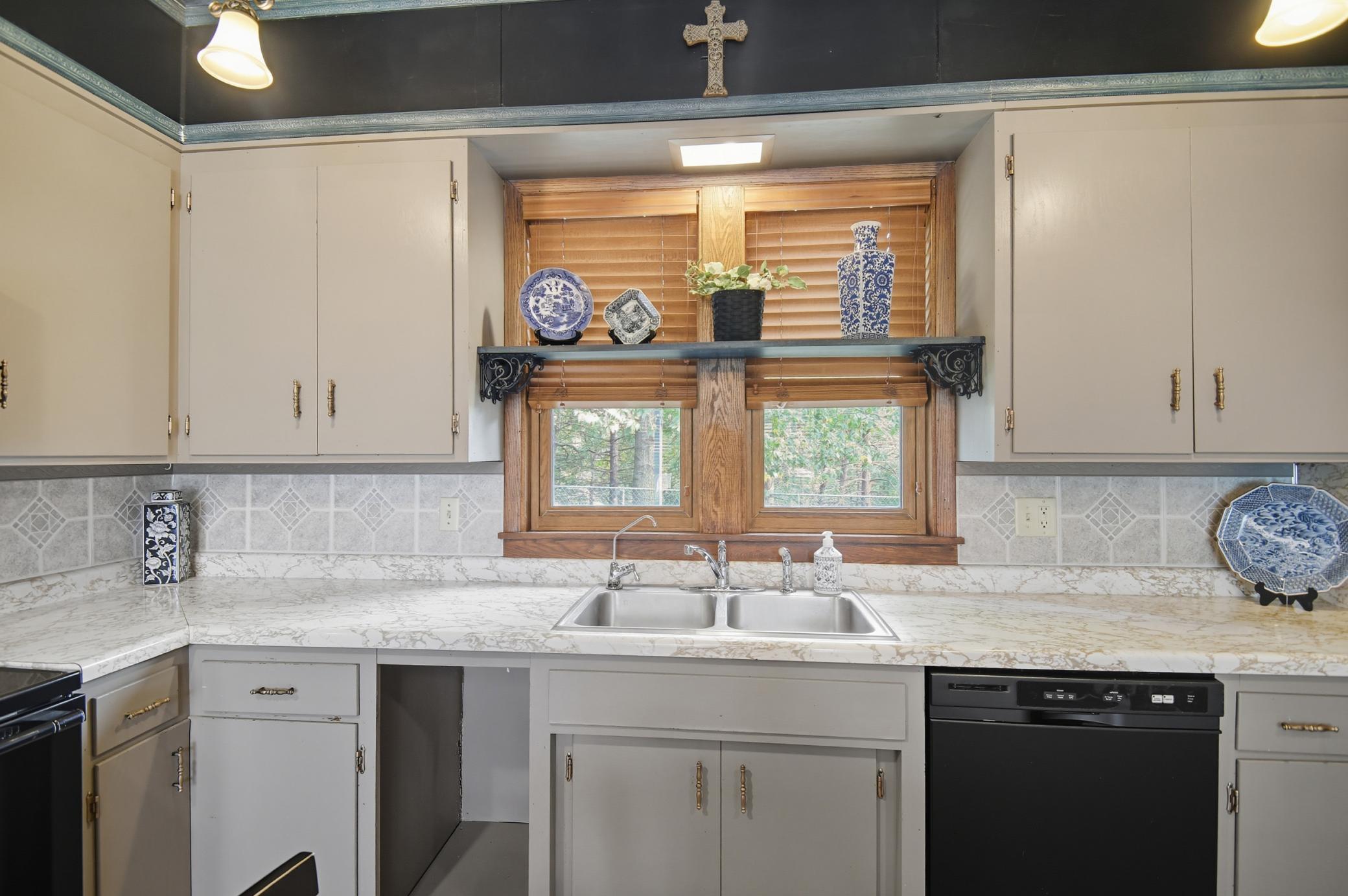 420 Fairview Street NW