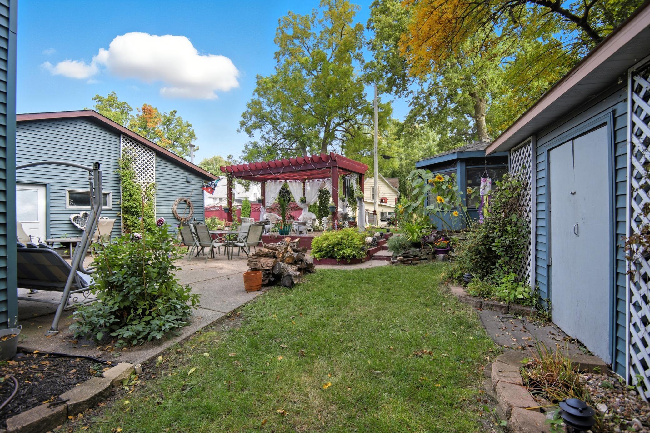 420 Fairview Street NW