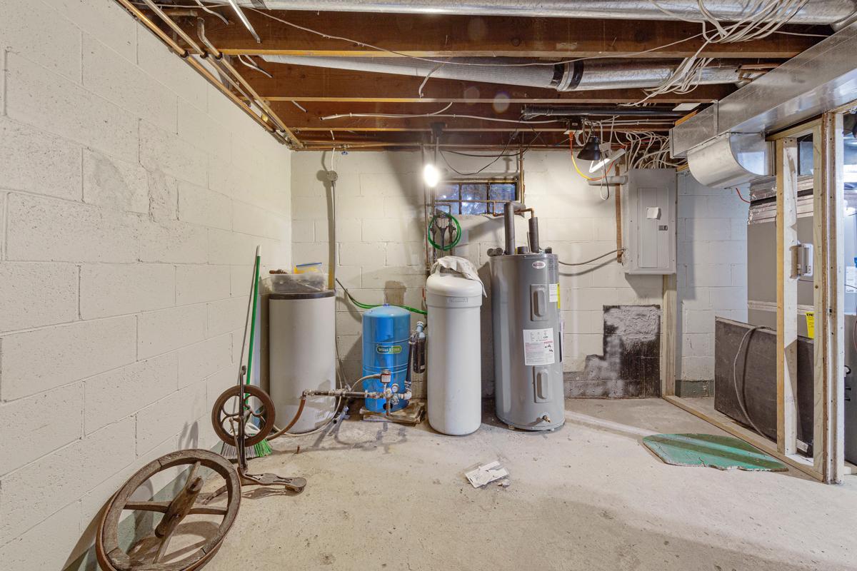 5415 E Frontage Road