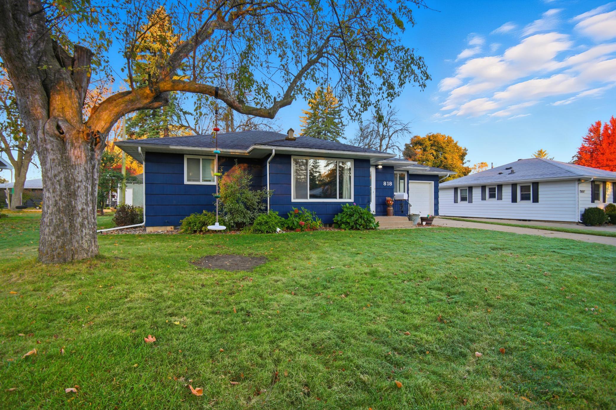 818 Lincoln Avenue