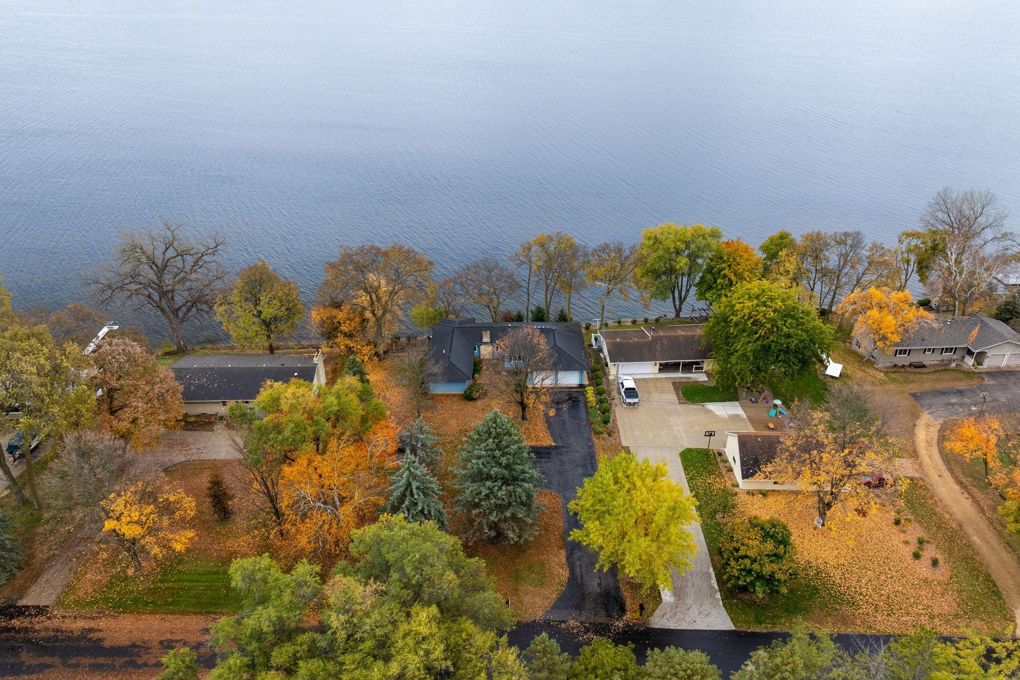 810 N Shore Drive