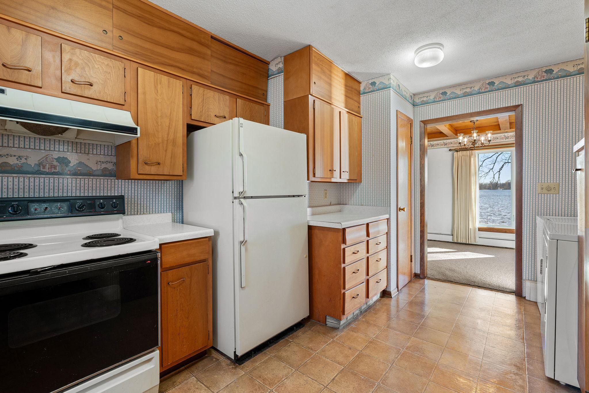 810 N Shore Drive