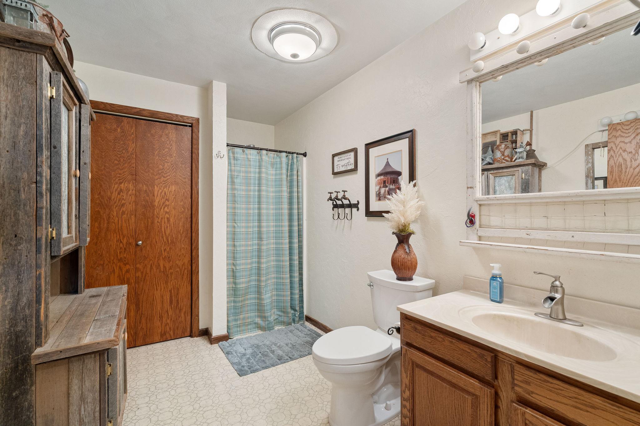 14435 Woodville Drive