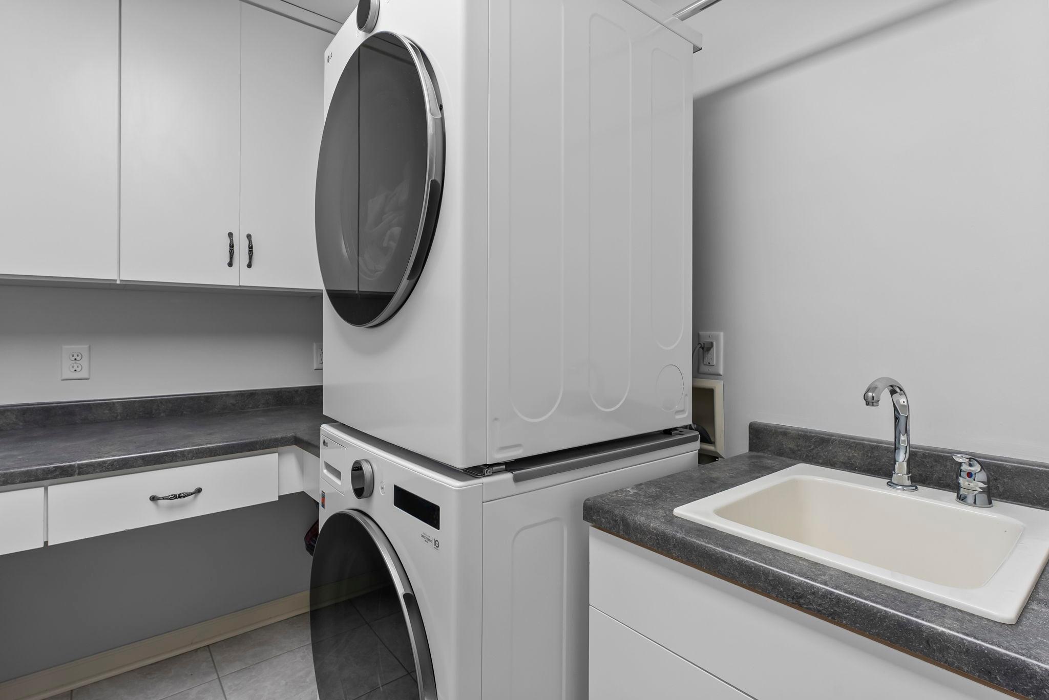 1555 Wood Duck Lane NE