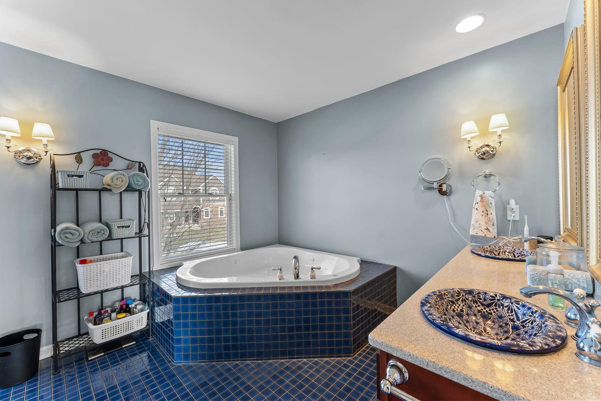 1555 Wood Duck Lane NE