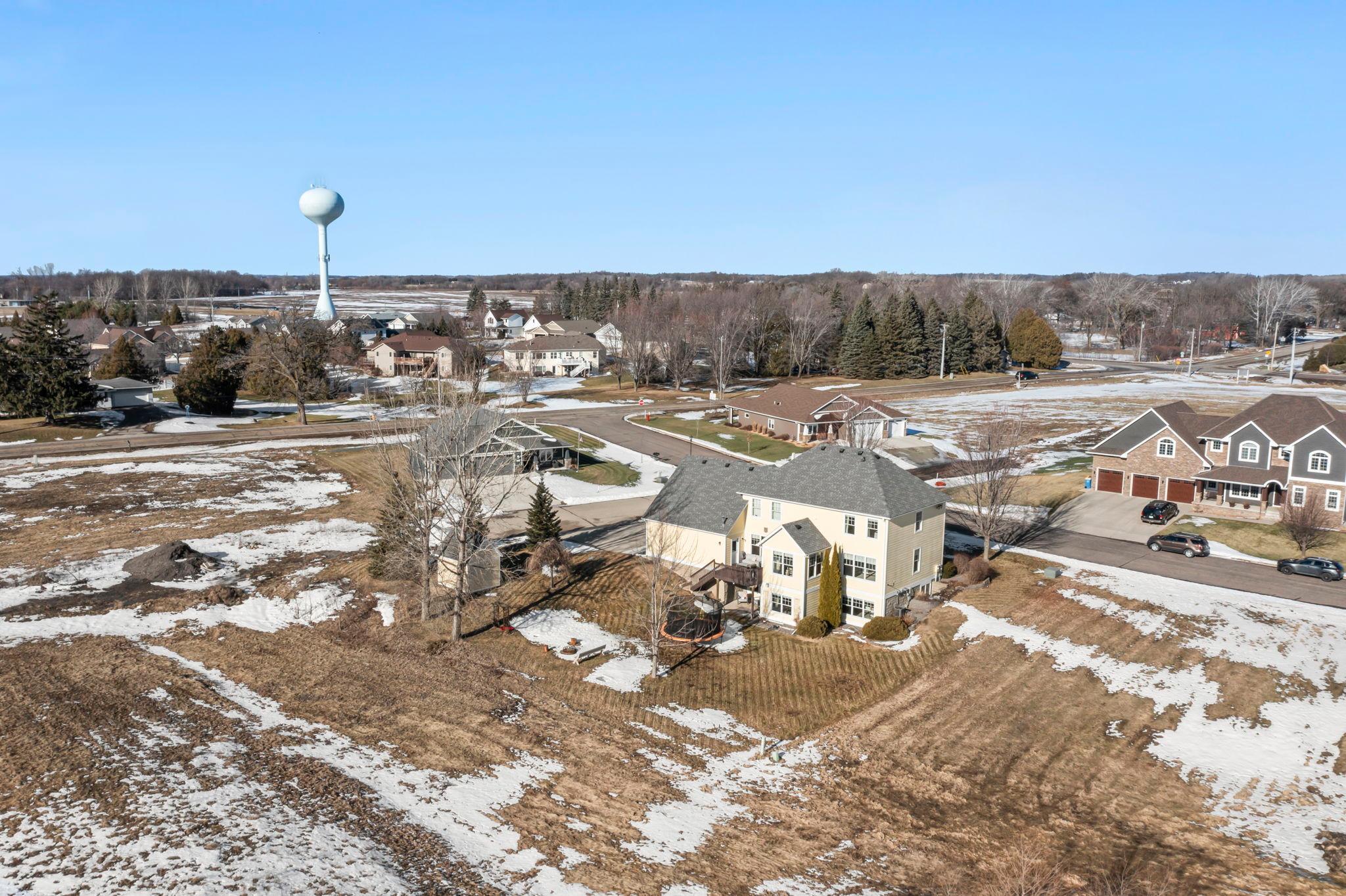 1555 Wood Duck Lane NE