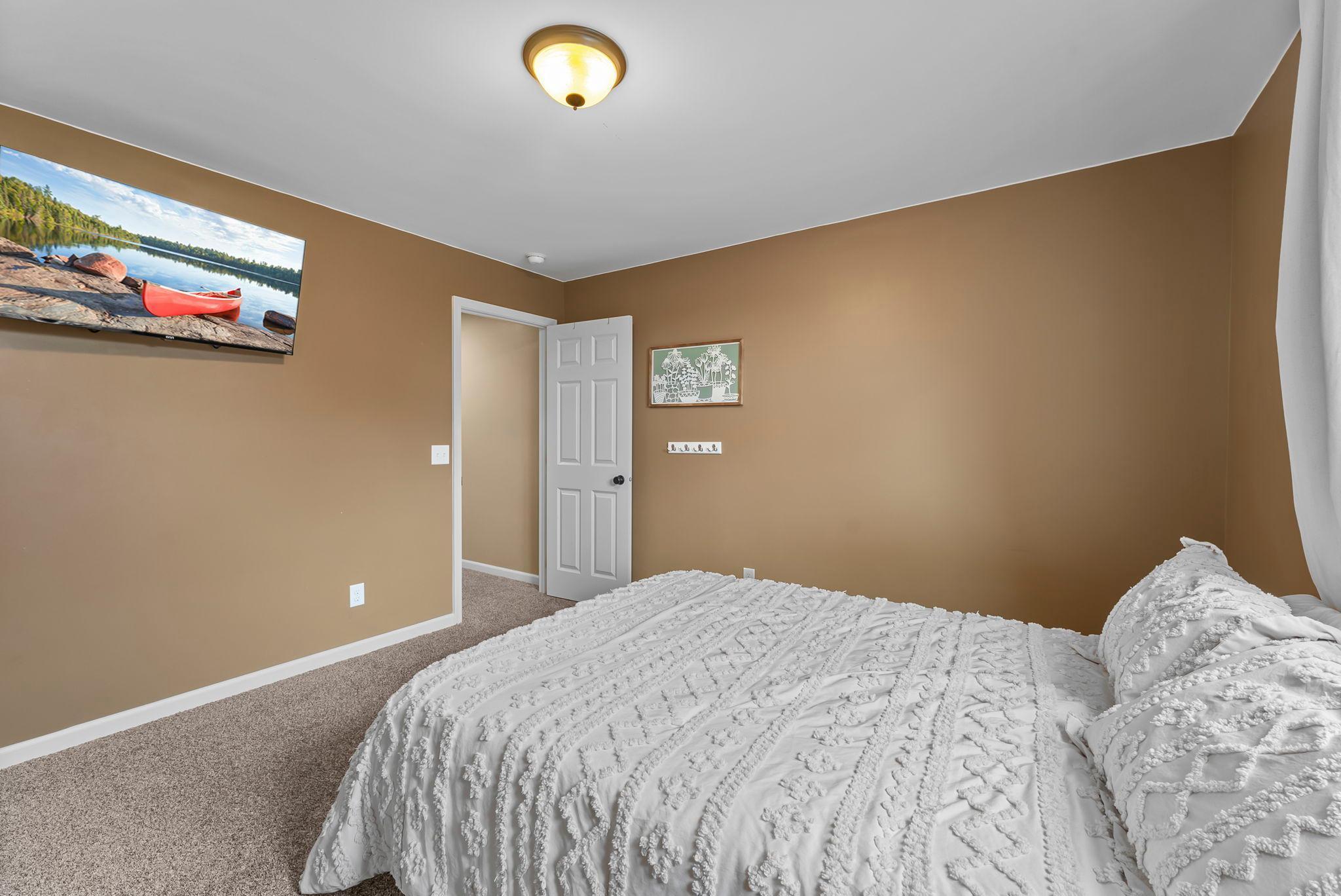 1555 Wood Duck Lane NE