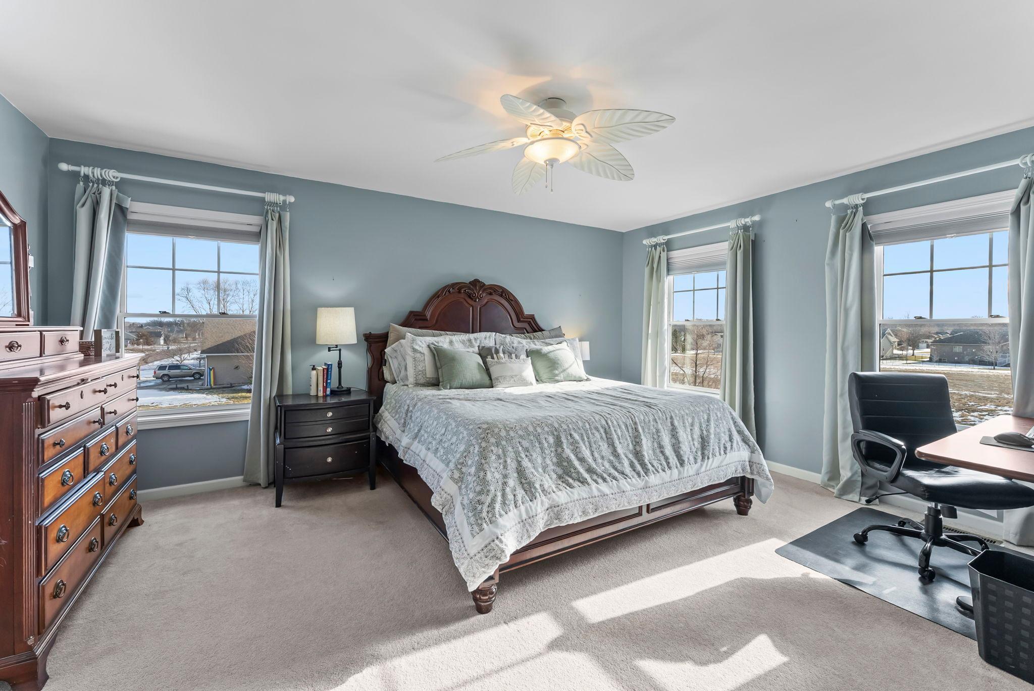 1555 Wood Duck Lane NE