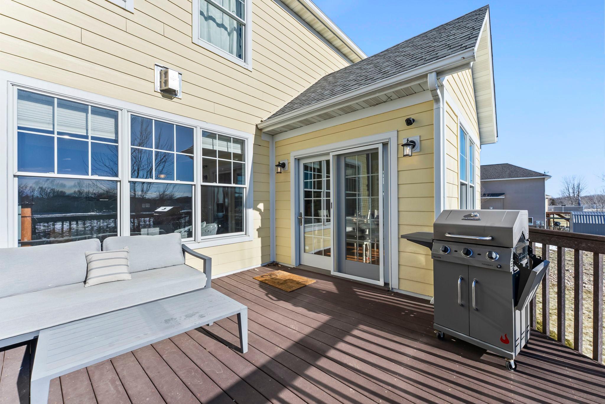 1555 Wood Duck Lane NE