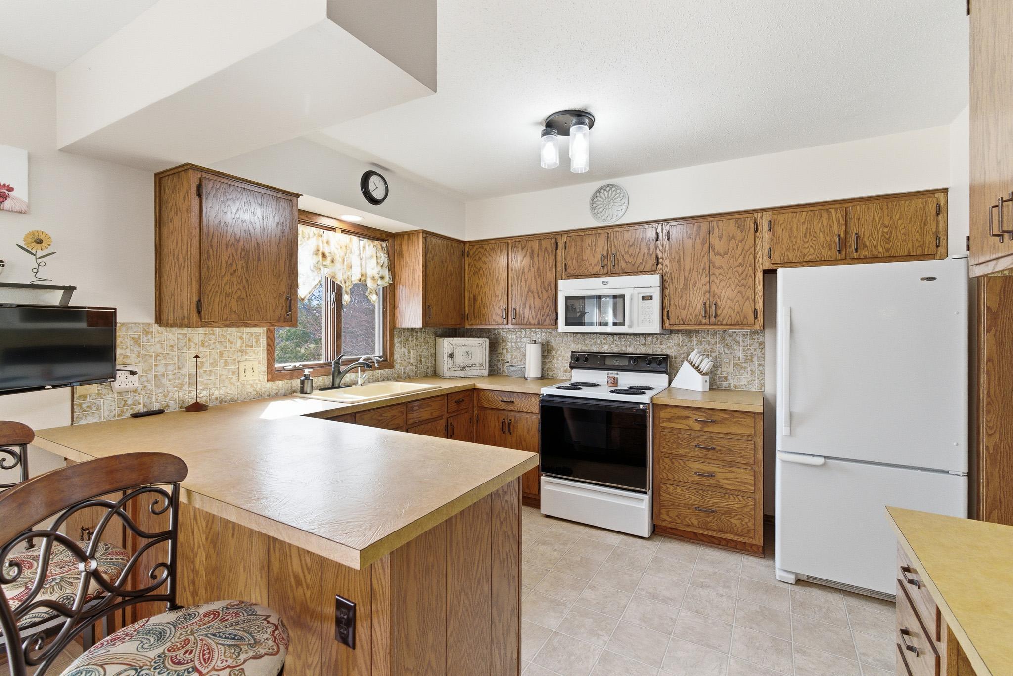 34782 Knollcrest