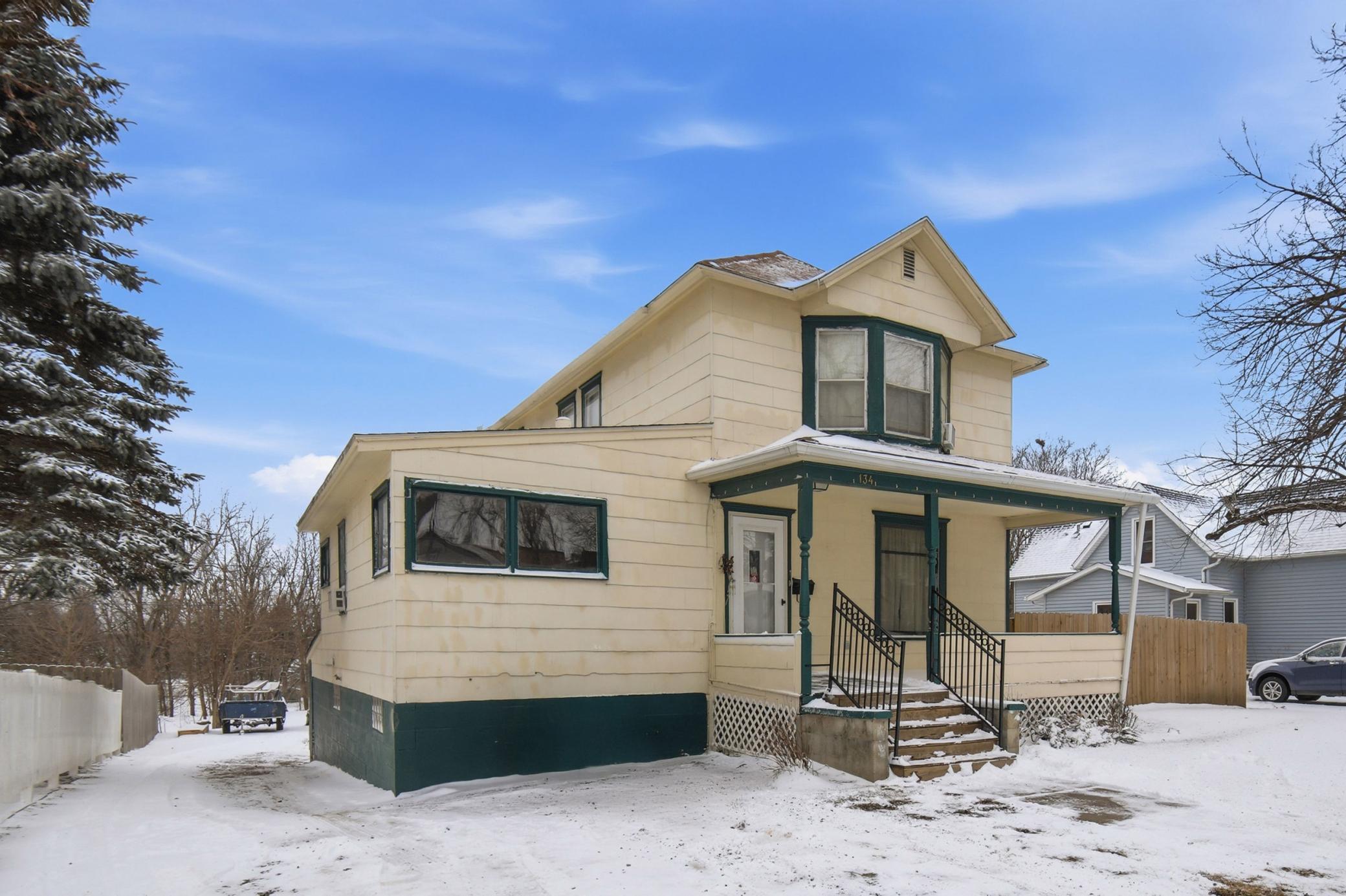 134 W University Street