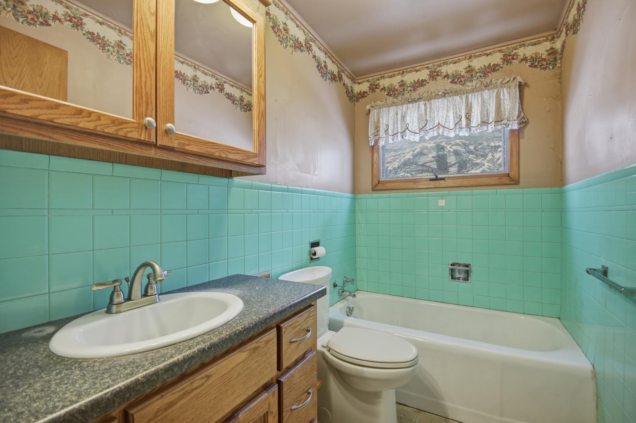 134 W University Street