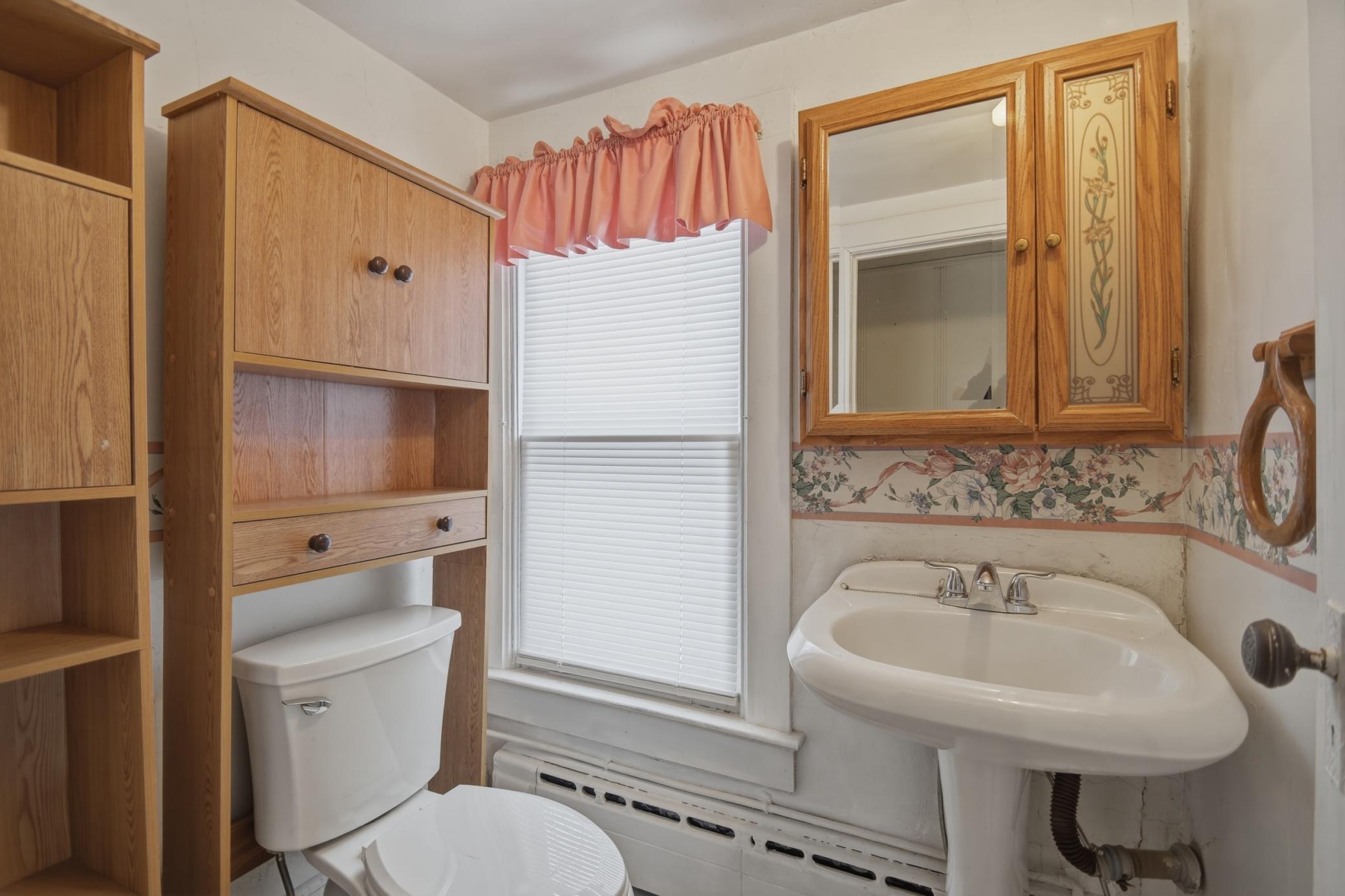 134 W University Street