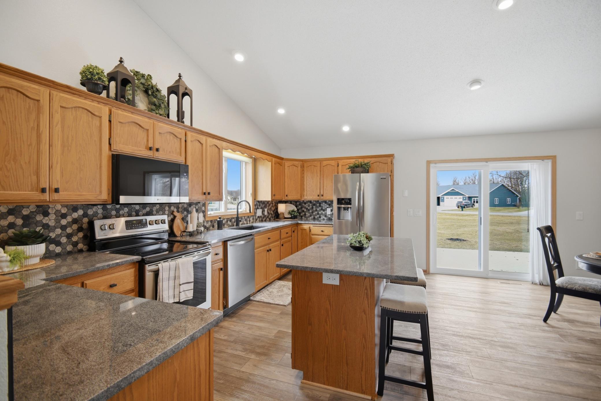 1437 Nottingham Drive