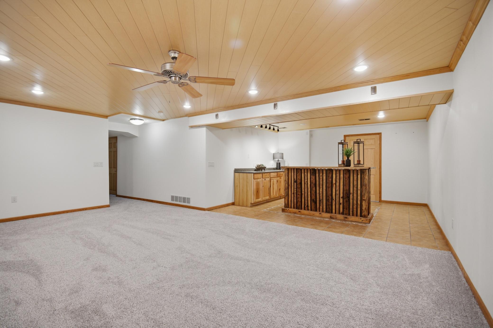 1437 Nottingham Drive