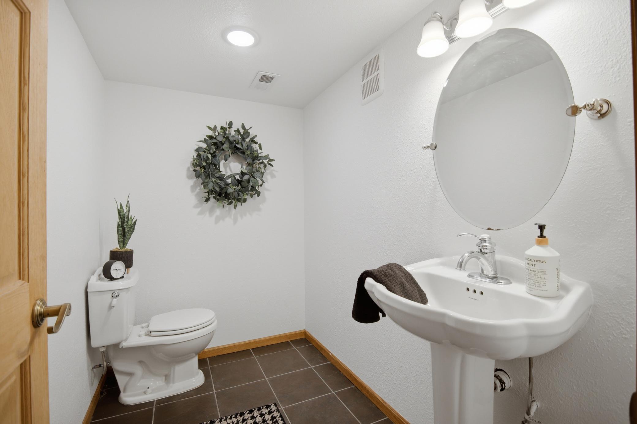 1437 Nottingham Drive