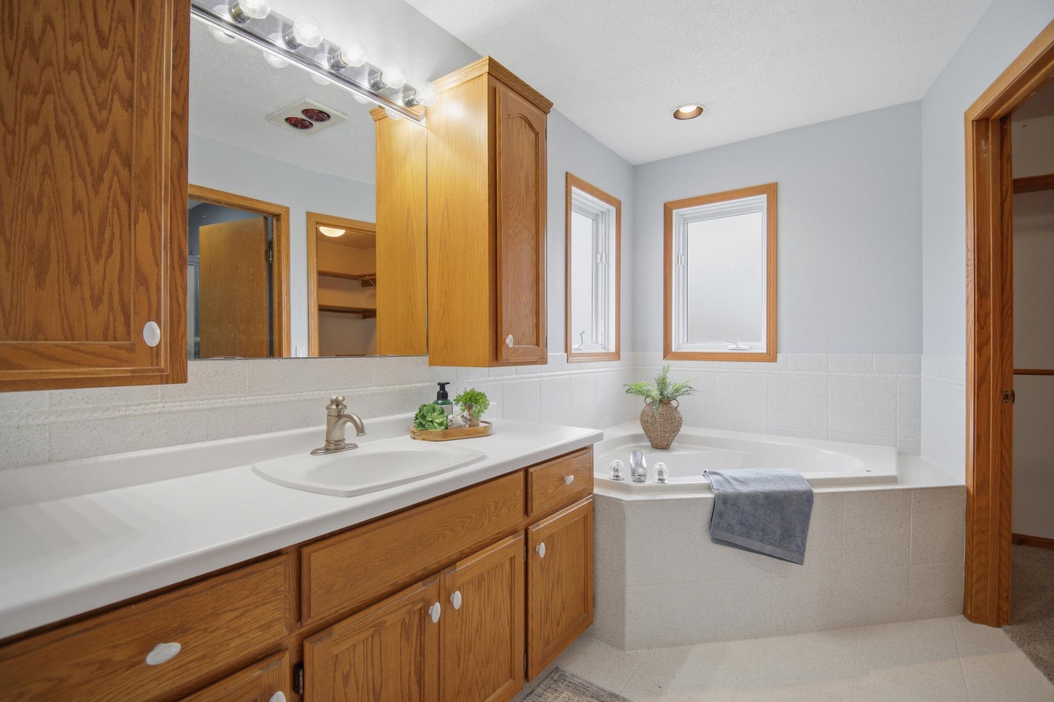 1437 Nottingham Drive