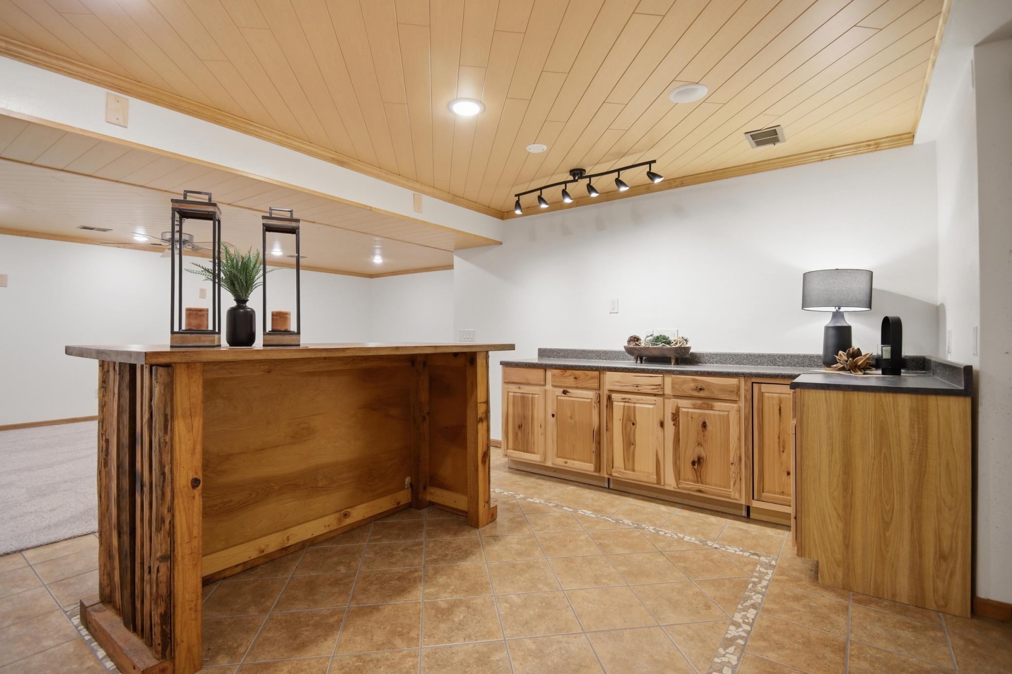 1437 Nottingham Drive