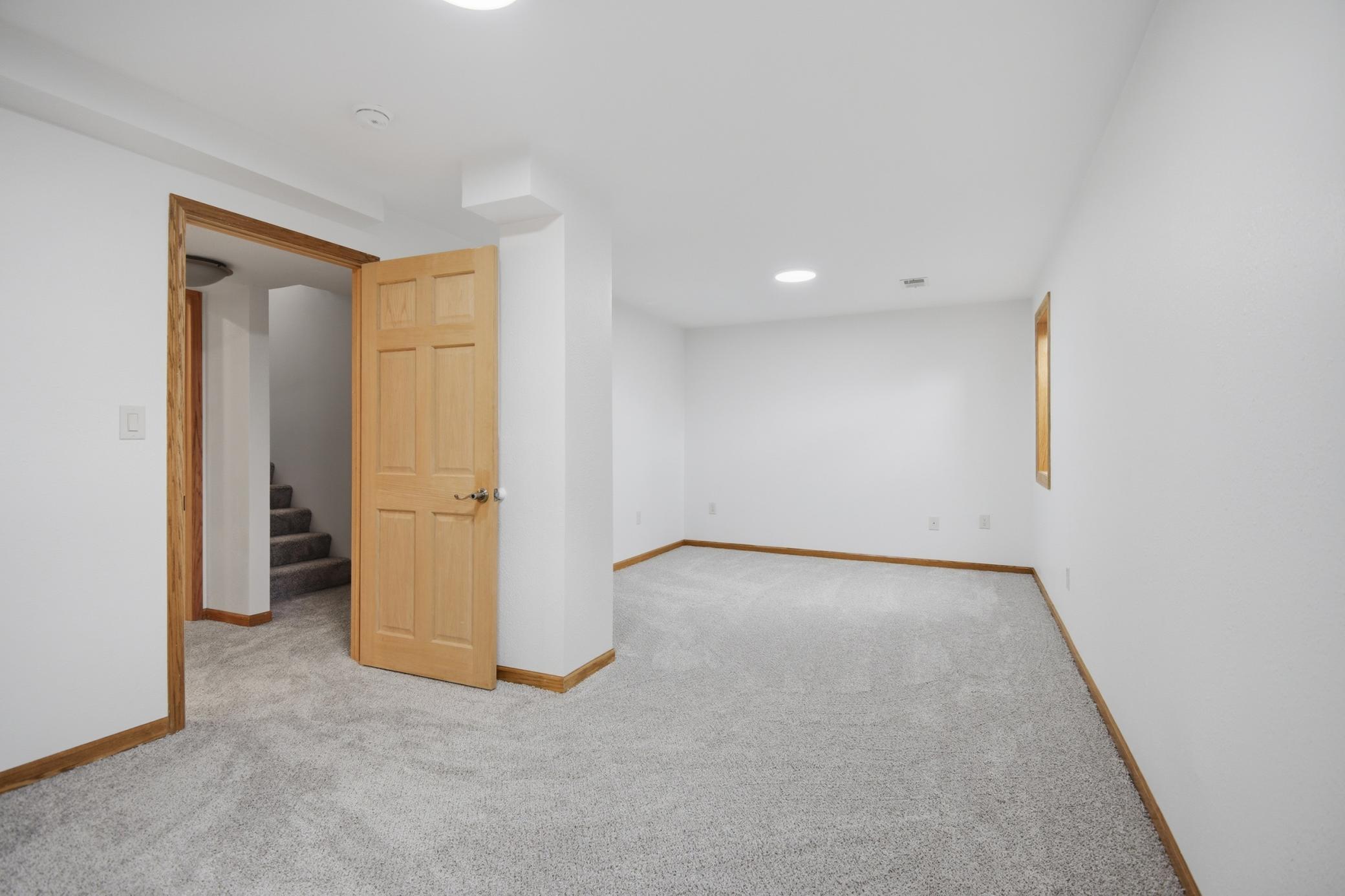 1437 Nottingham Drive