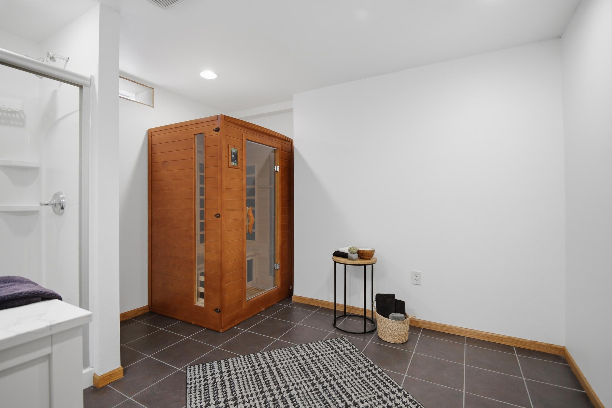 1437 Nottingham Drive