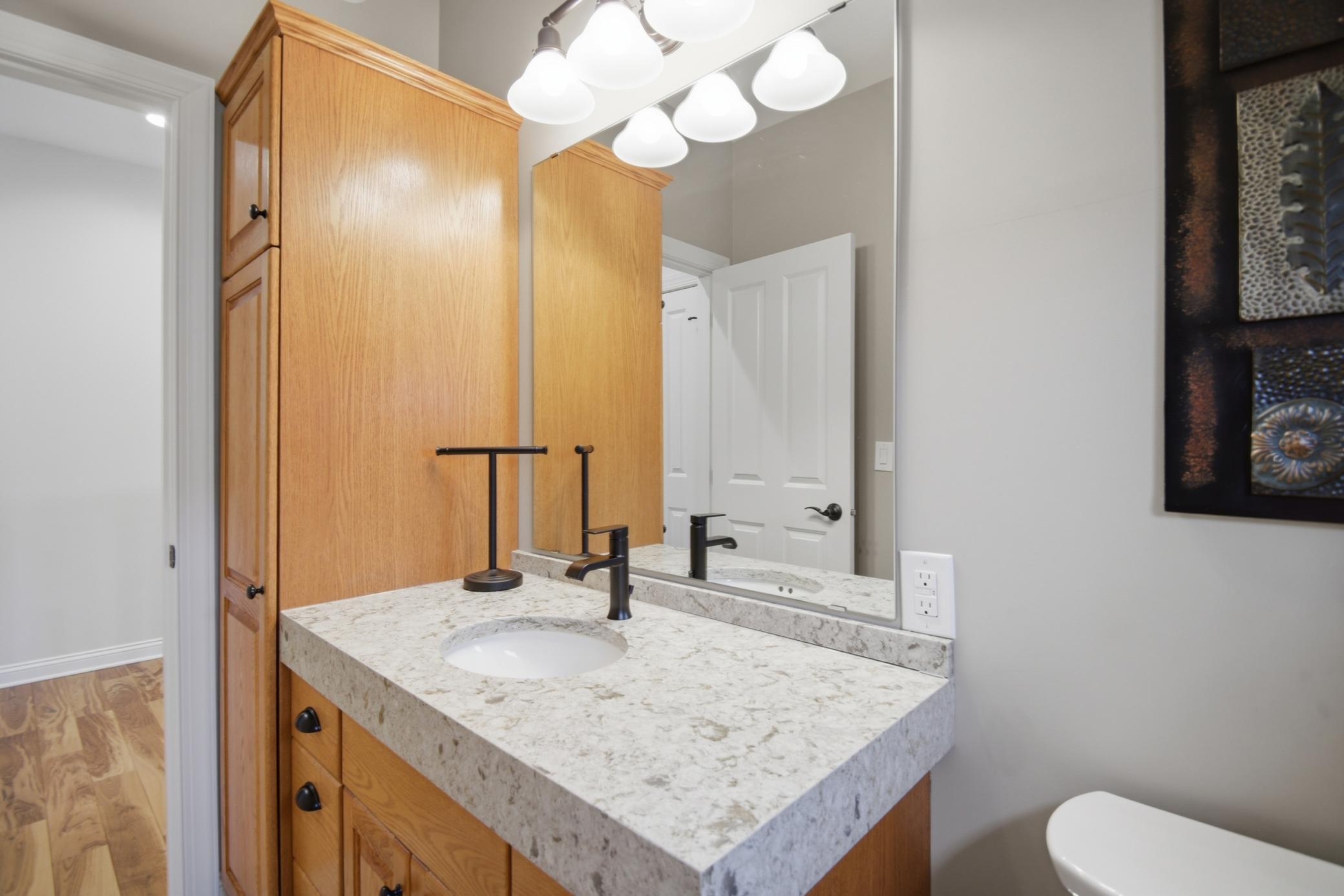 2877 Meadowview Lane NE