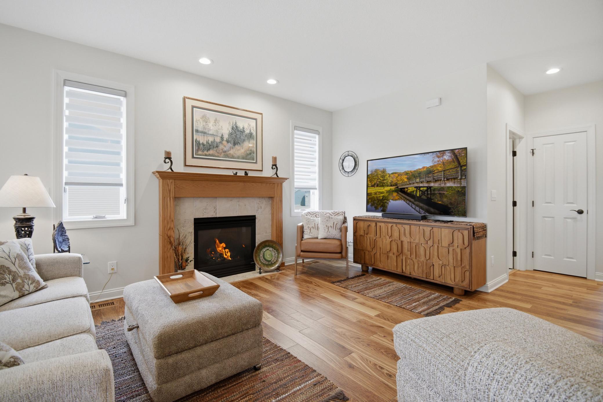 2877 Meadowview Lane NE