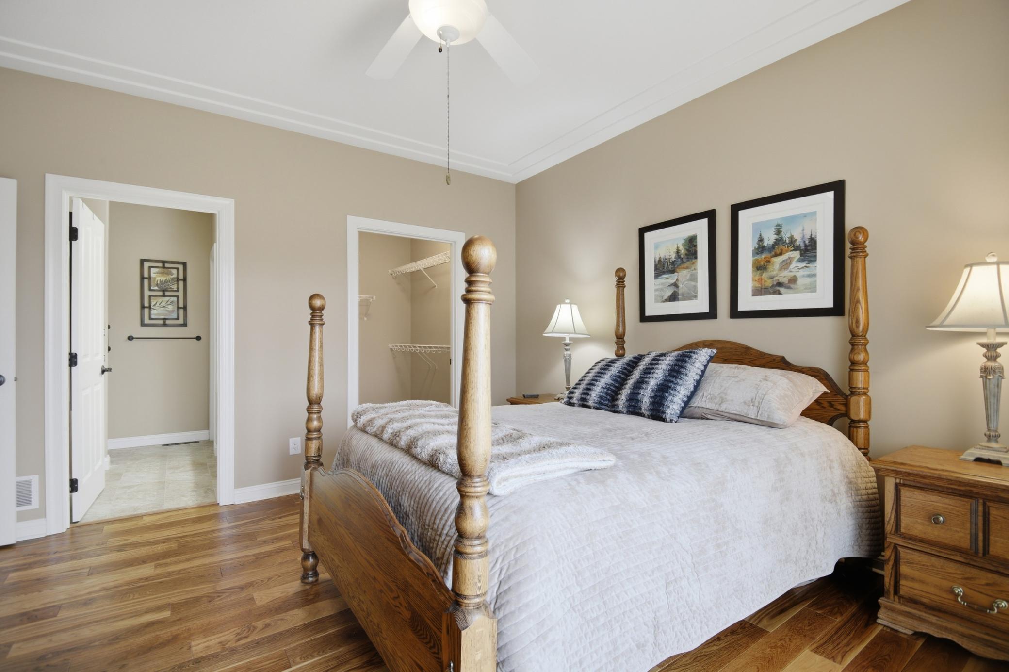 2877 Meadowview Lane NE