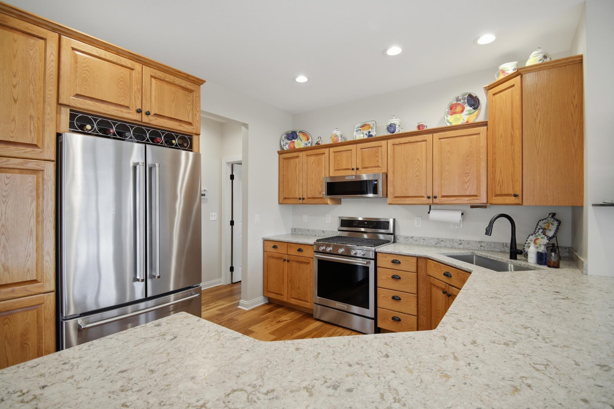 2877 Meadowview Lane NE