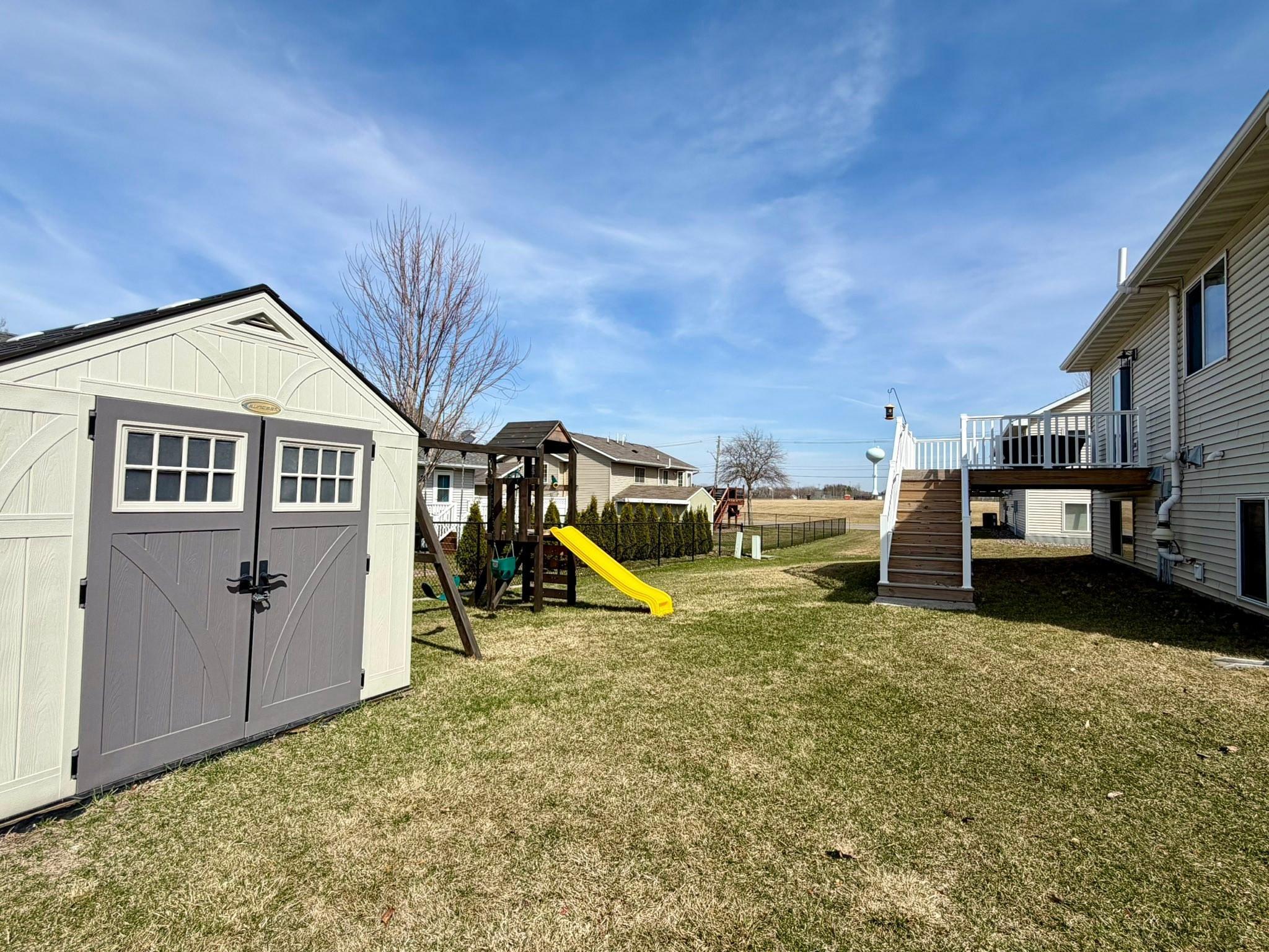 880 Myers Drive NE