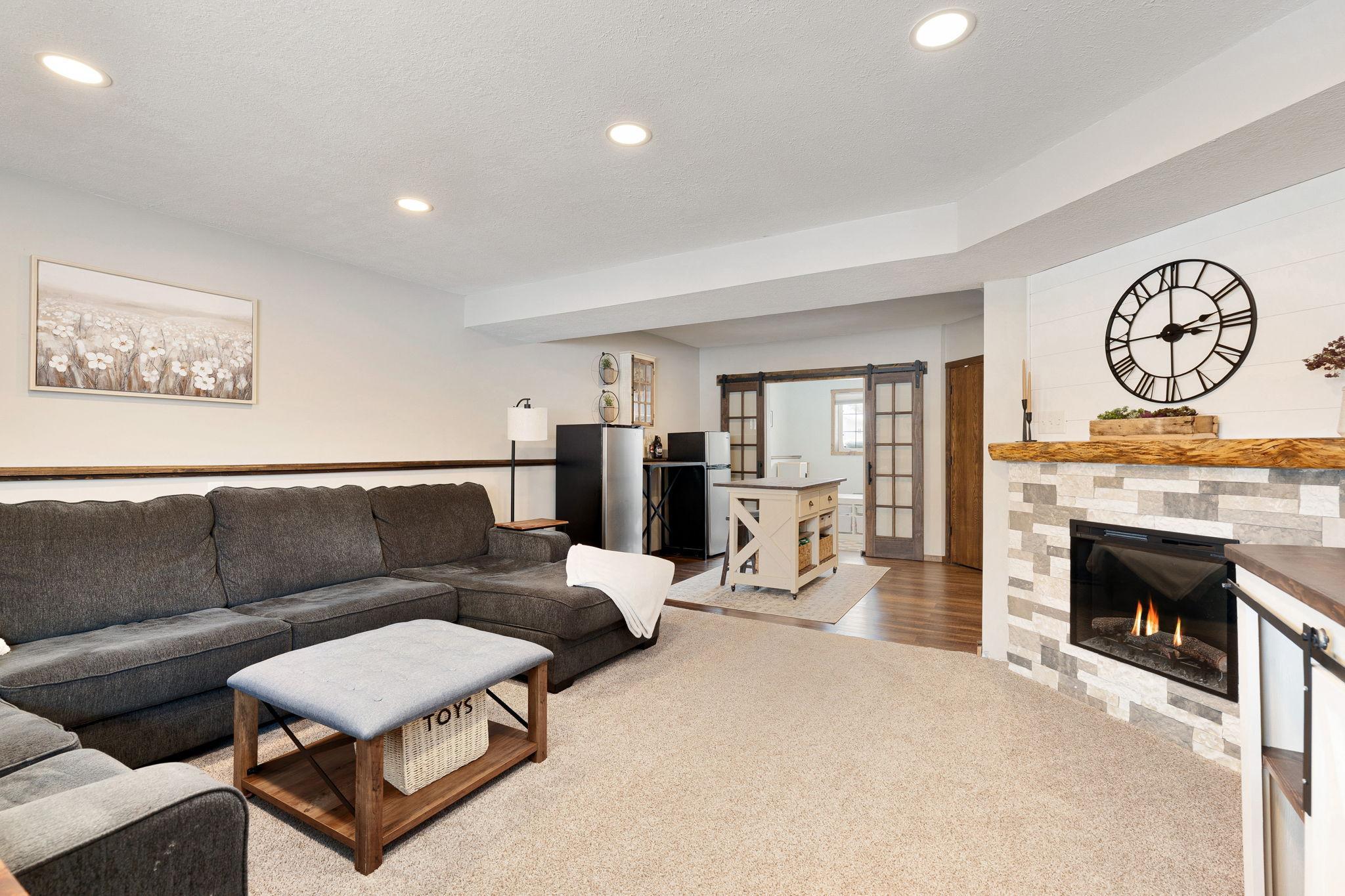 880 Myers Drive NE