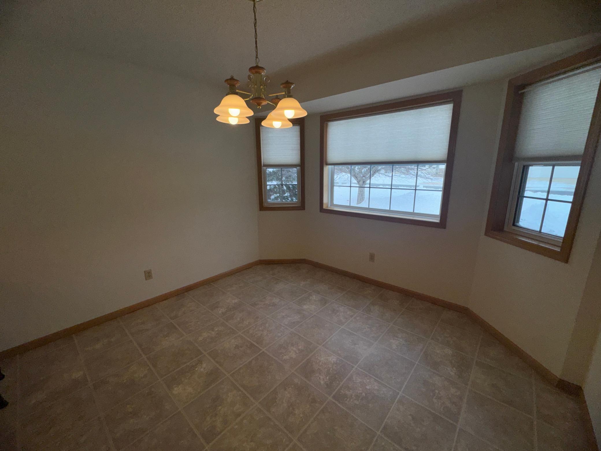 323 4th Street SW