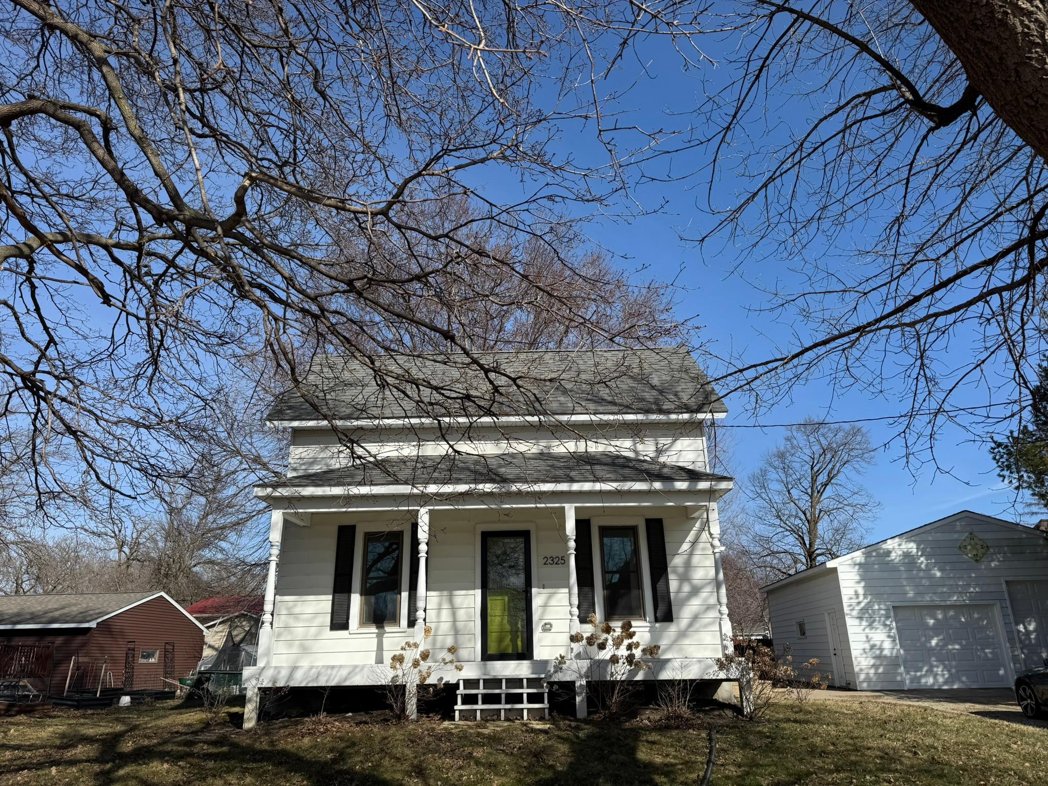 2325 NE Saint Paul Road