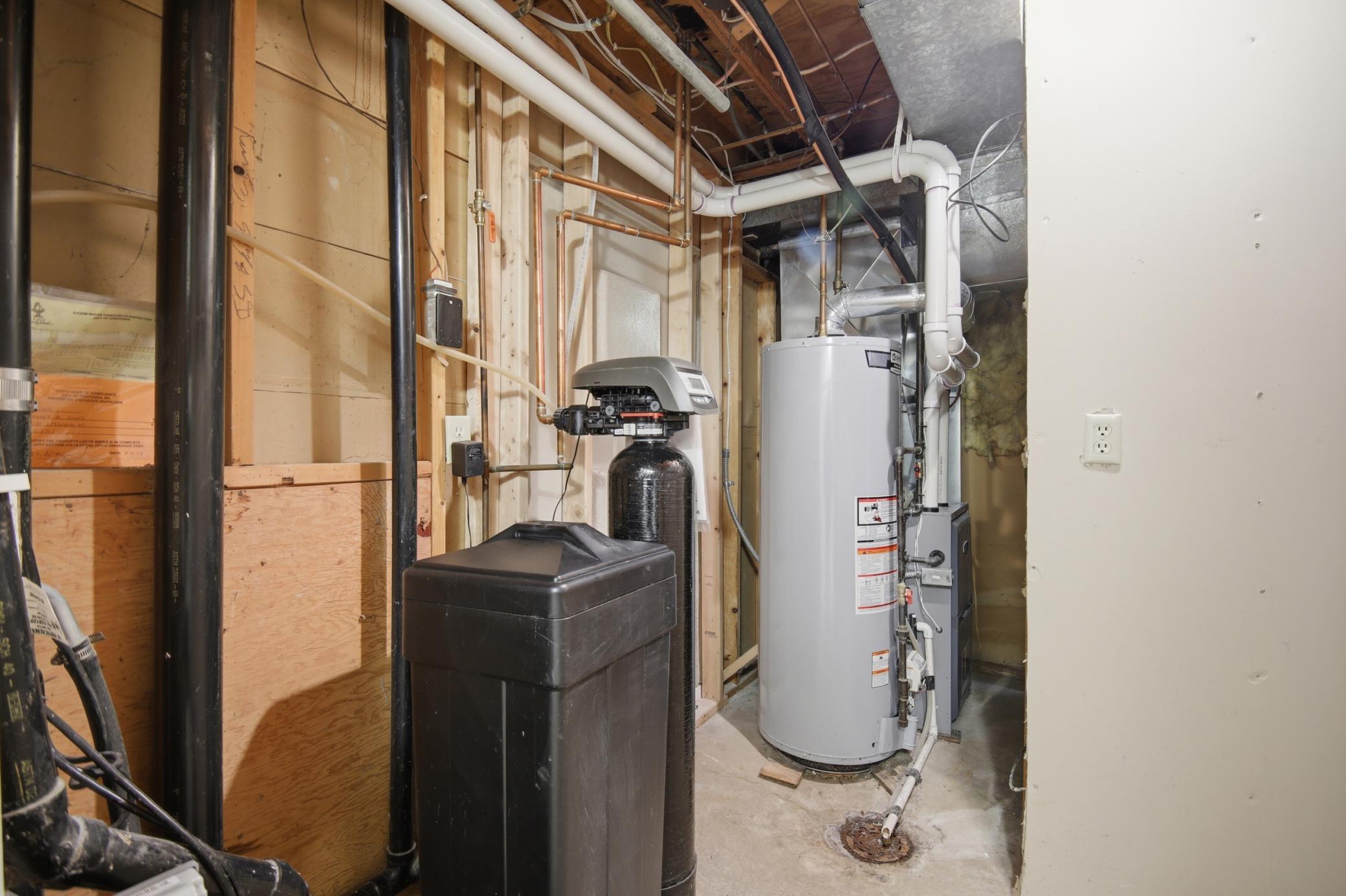 670 Lynwood Street SW