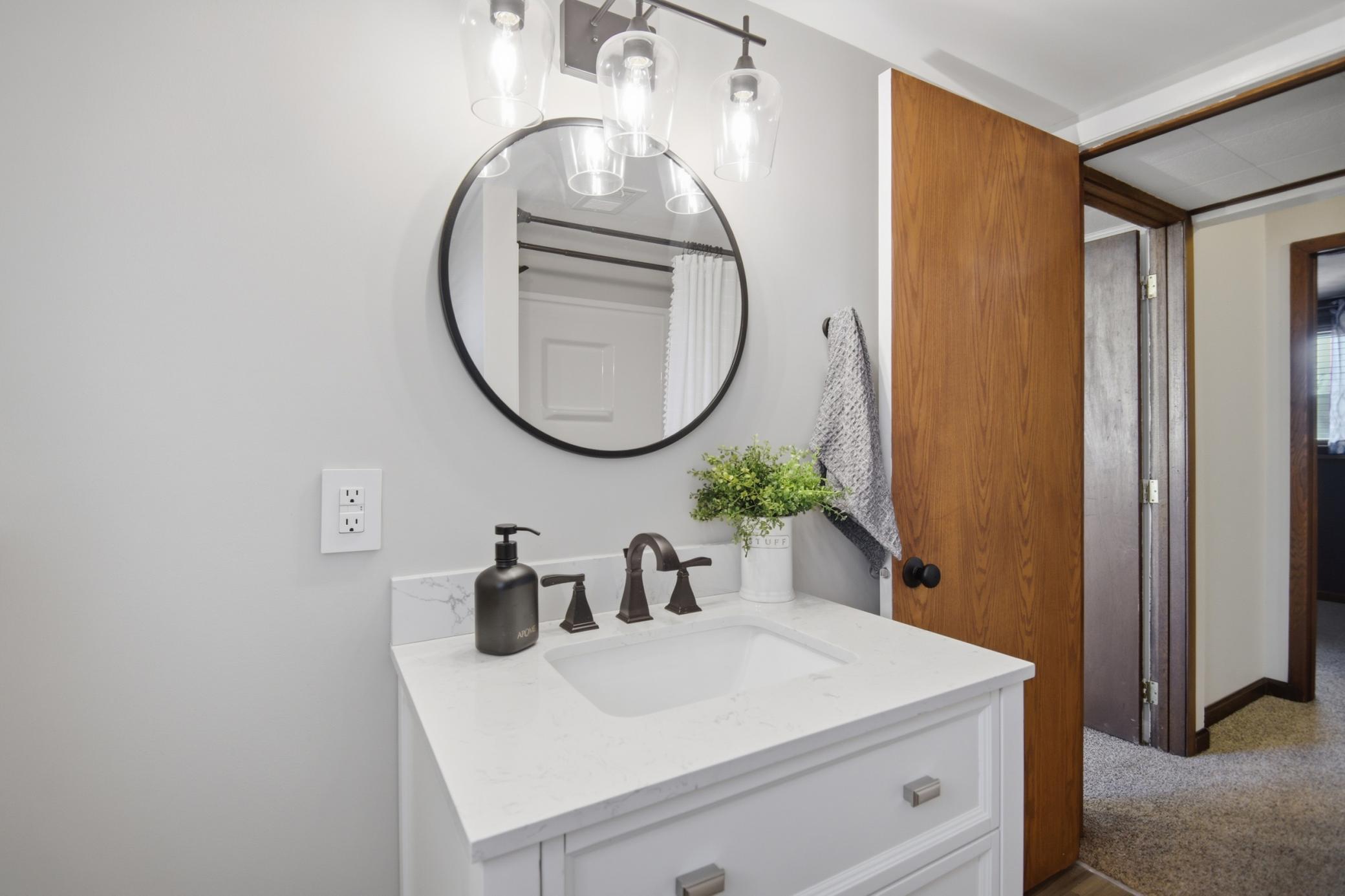 670 Lynwood Street SW